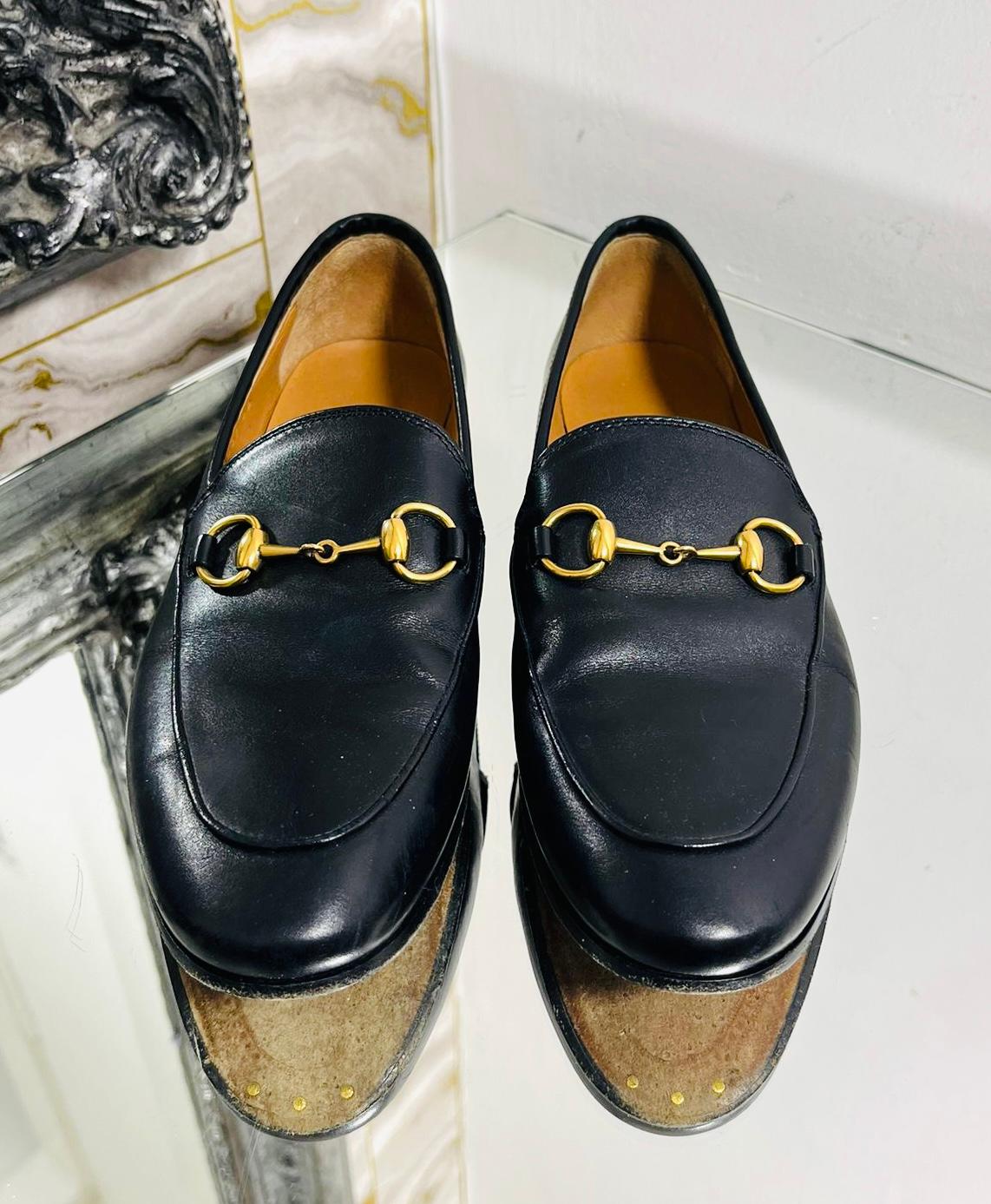 Gucci Jordaan Leather Loafers

Black, slim shaped loafers designed with the brand's signature gold Horsebit detailing.

Featuring almond toe, leather lining and soles. Rrp £850

Size – 35

Condition – Good (Scratches to the leather)

Composition –