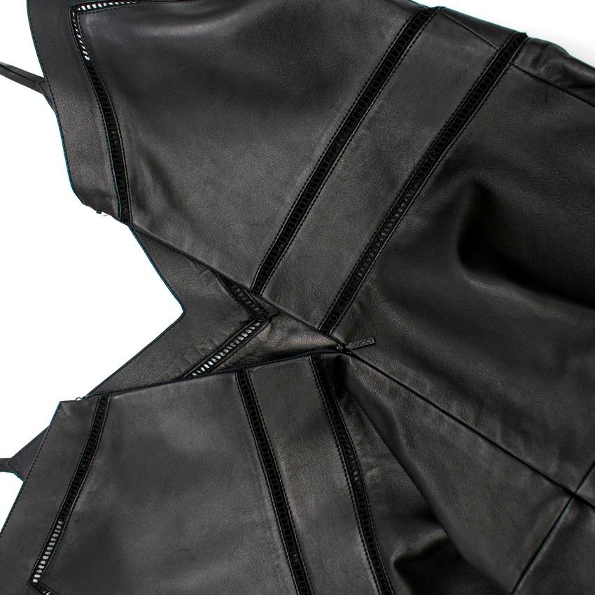 Gucci jour echelle black leather dress US 6 im Zustand „Hervorragend“ in London, GB