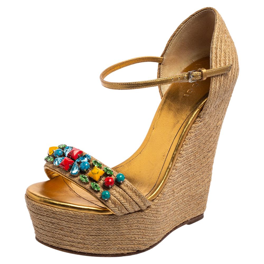 Gucci Jute And Leather Carolina Crystal Espadrille Wedge Sandals Size 36.5 In Good Condition In Dubai, Al Qouz 2