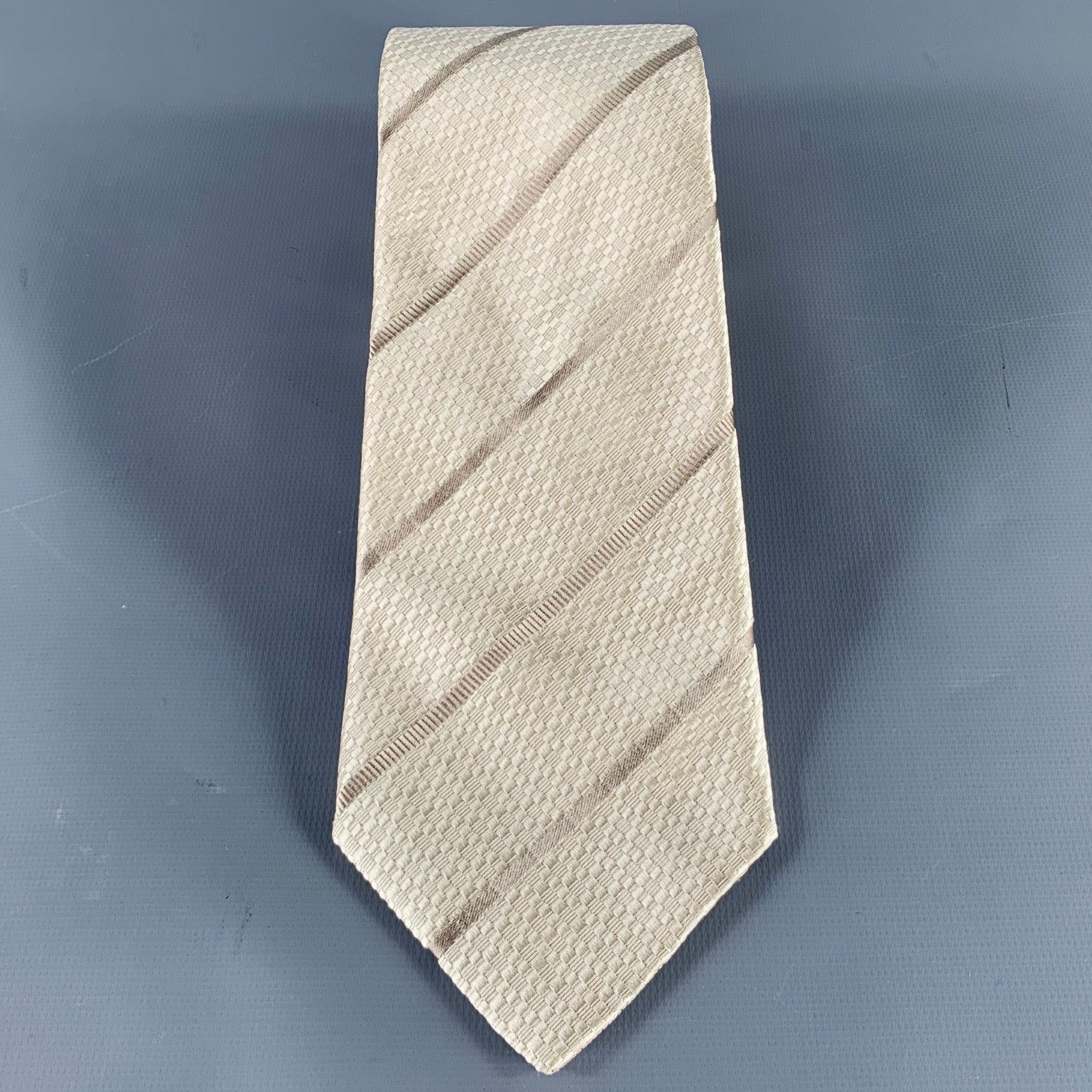 GUCCI Khaki Beige Diagonal Stripe Silk Tie In Excellent Condition In San Francisco, CA