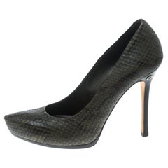 Gucci Khaki Green/Black Snakeskin Leather Platform Pumps Size 37