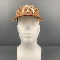 GUCCI Khaki Monogramm Segeltuch NY Yankees GG Umhängetasche