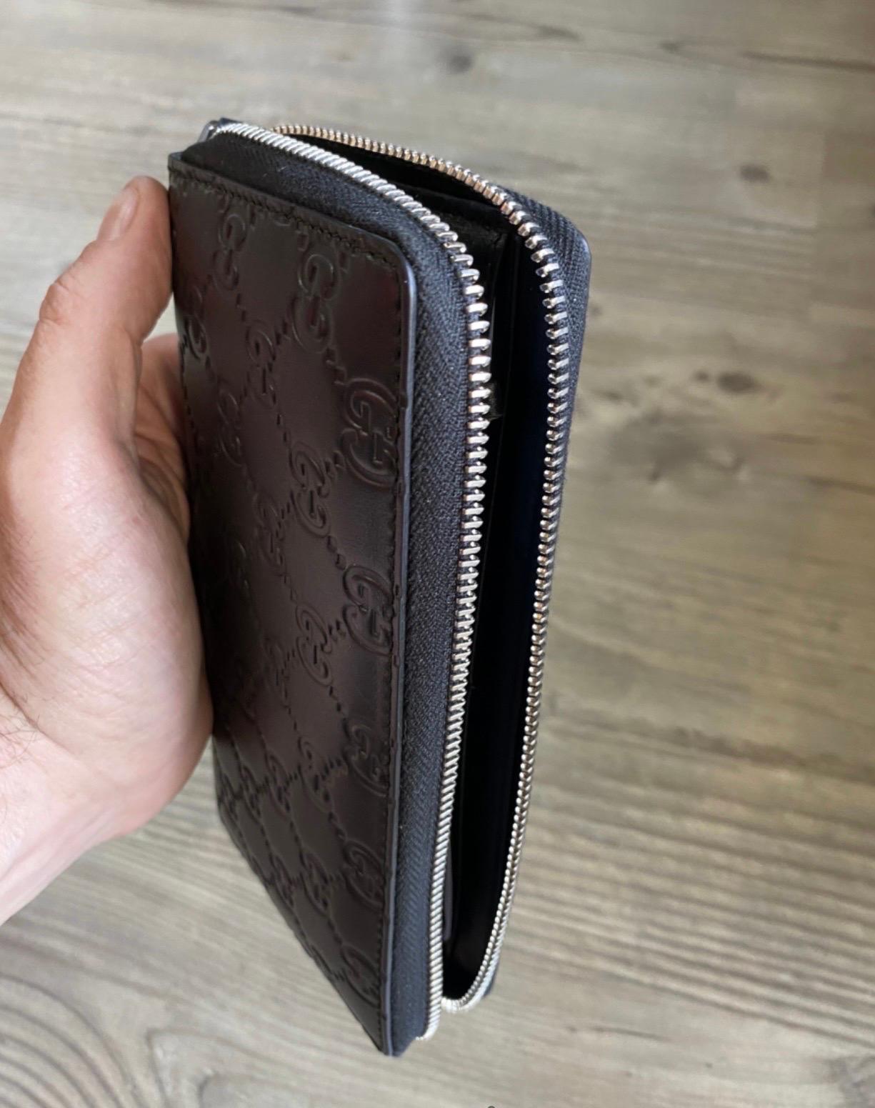 Gucci LA Dämpfer Patch schwarzes Wallet im Angebot 1