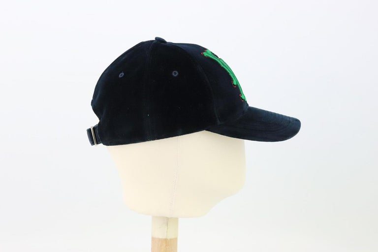 Gucci La Embroidered Velvet Baseball Cap 55-59 CM For Sale at 1stDibs |  gucci velvet cap, gucci la hat, gucci la cap