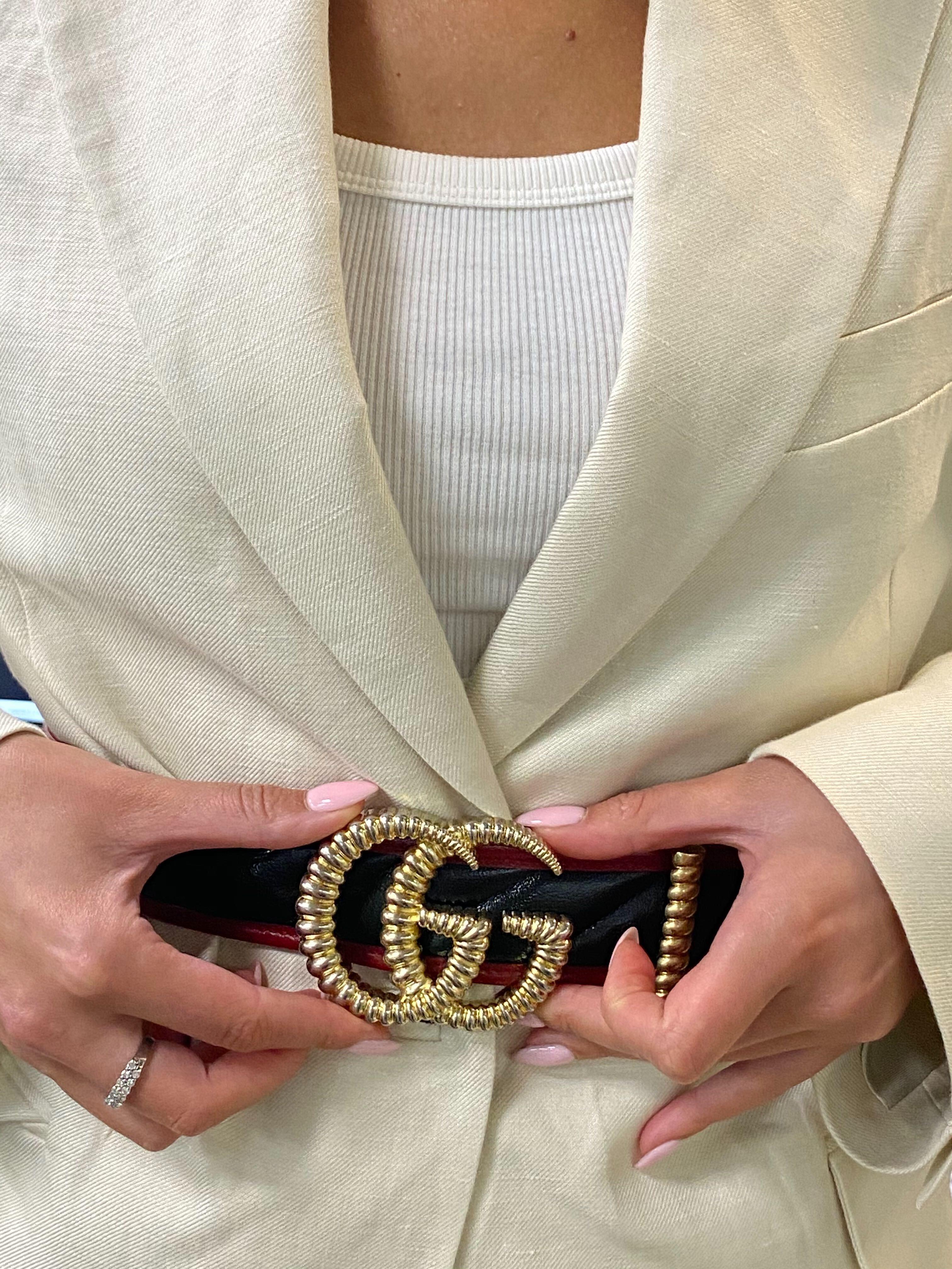 Gucci Cintura donna matelassé in pelle nera/rossa con fibbia Torchon a doppia G 2