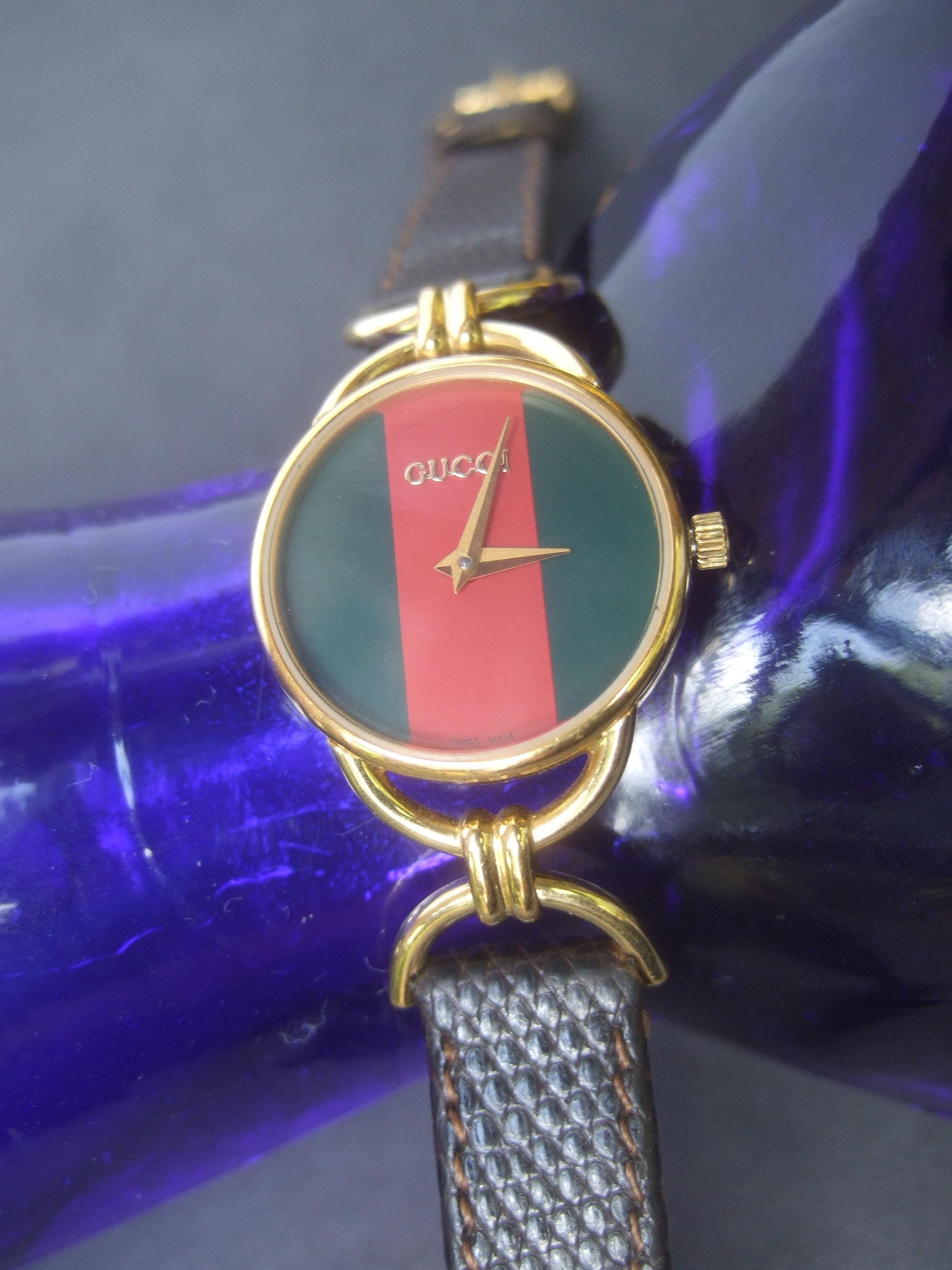 Gucci Ladies Red & Green Dial Brown Leather Strap Wristwatch in Gucci Box c 1980 4