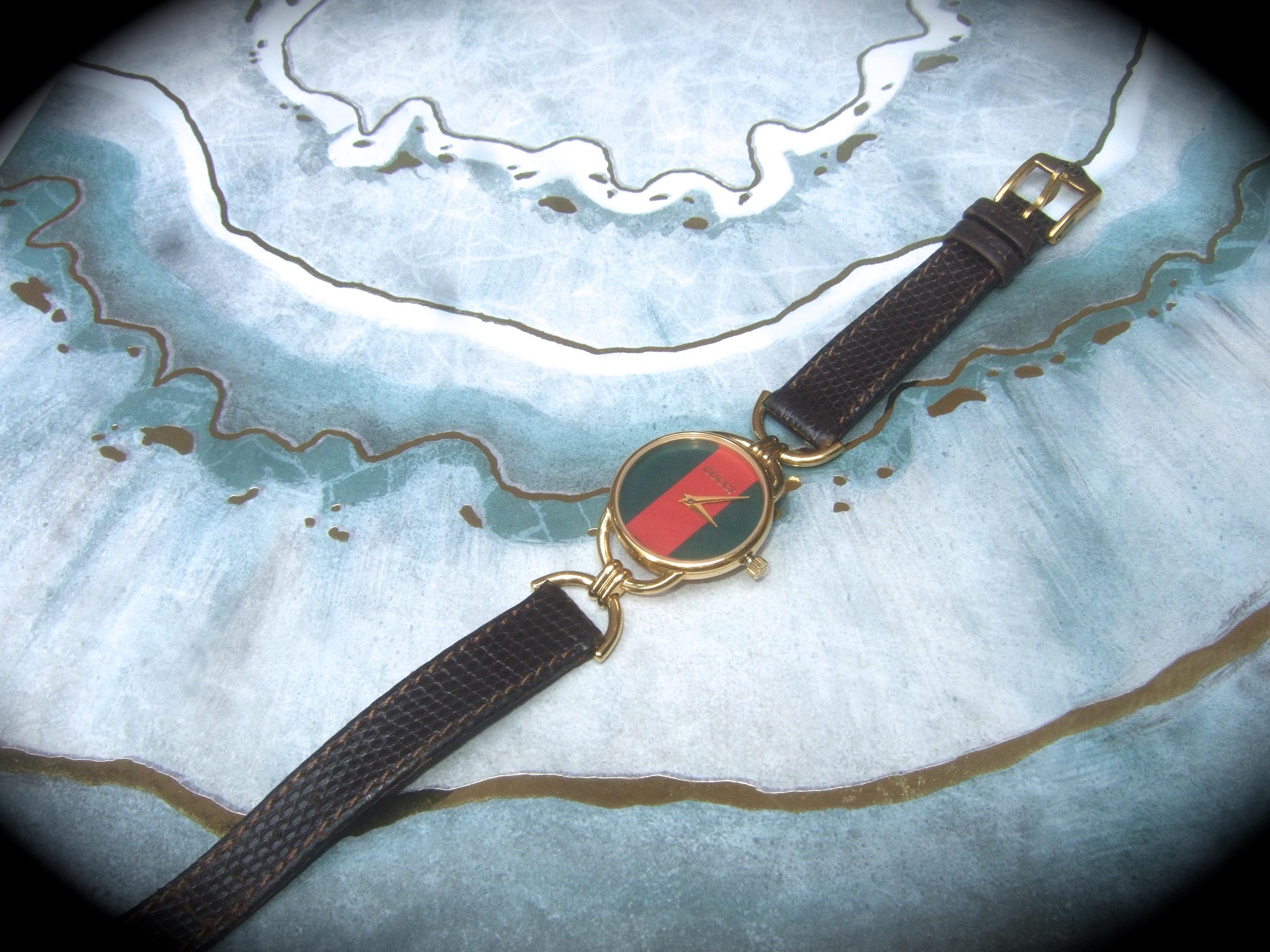 Gucci Ladies Red & Green Dial Brown Leather Strap Wristwatch in Gucci Box c 1980 10
