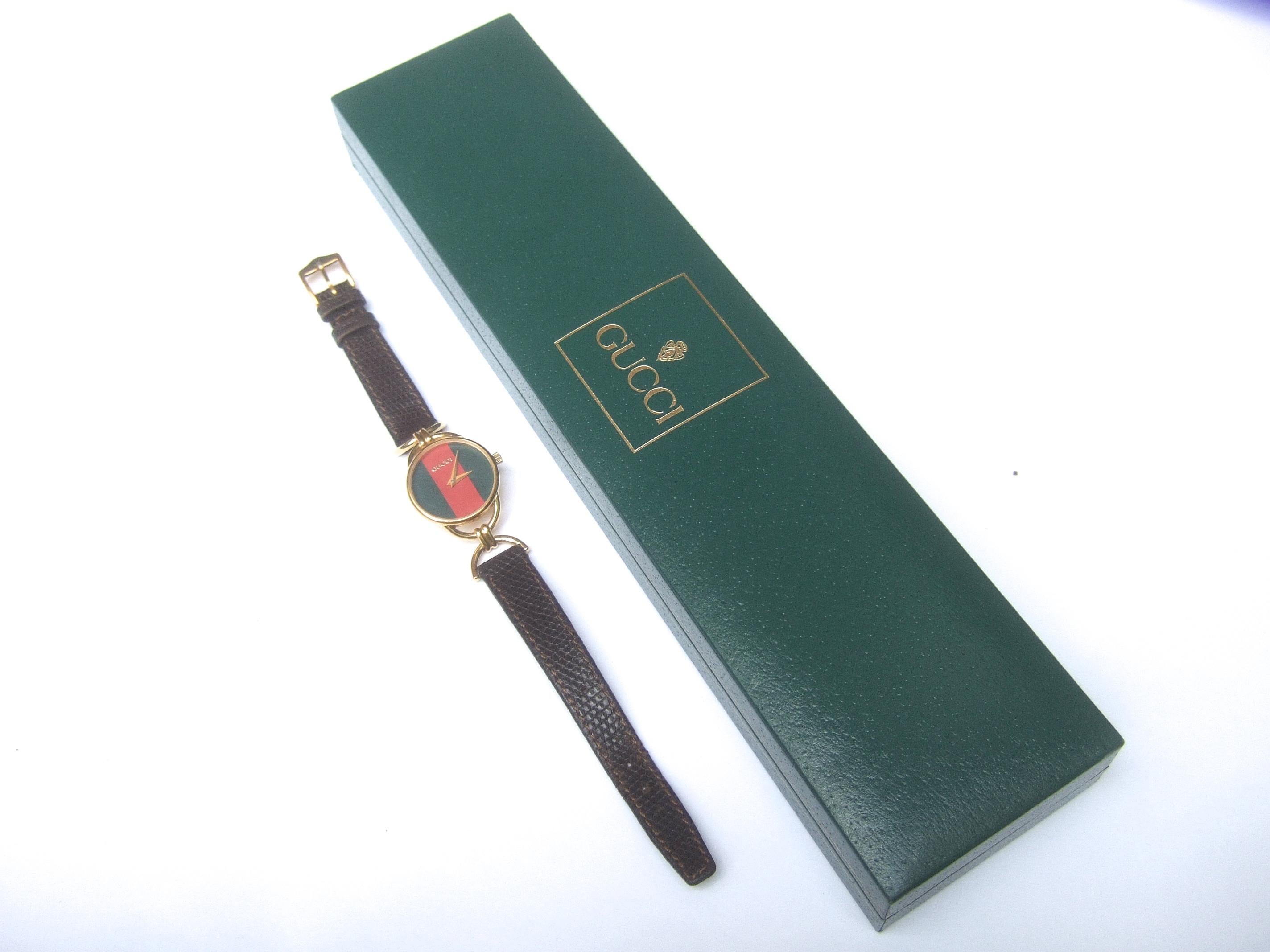Women's Gucci Ladies Red & Green Dial Brown Leather Strap Wristwatch in Gucci Box c 1980