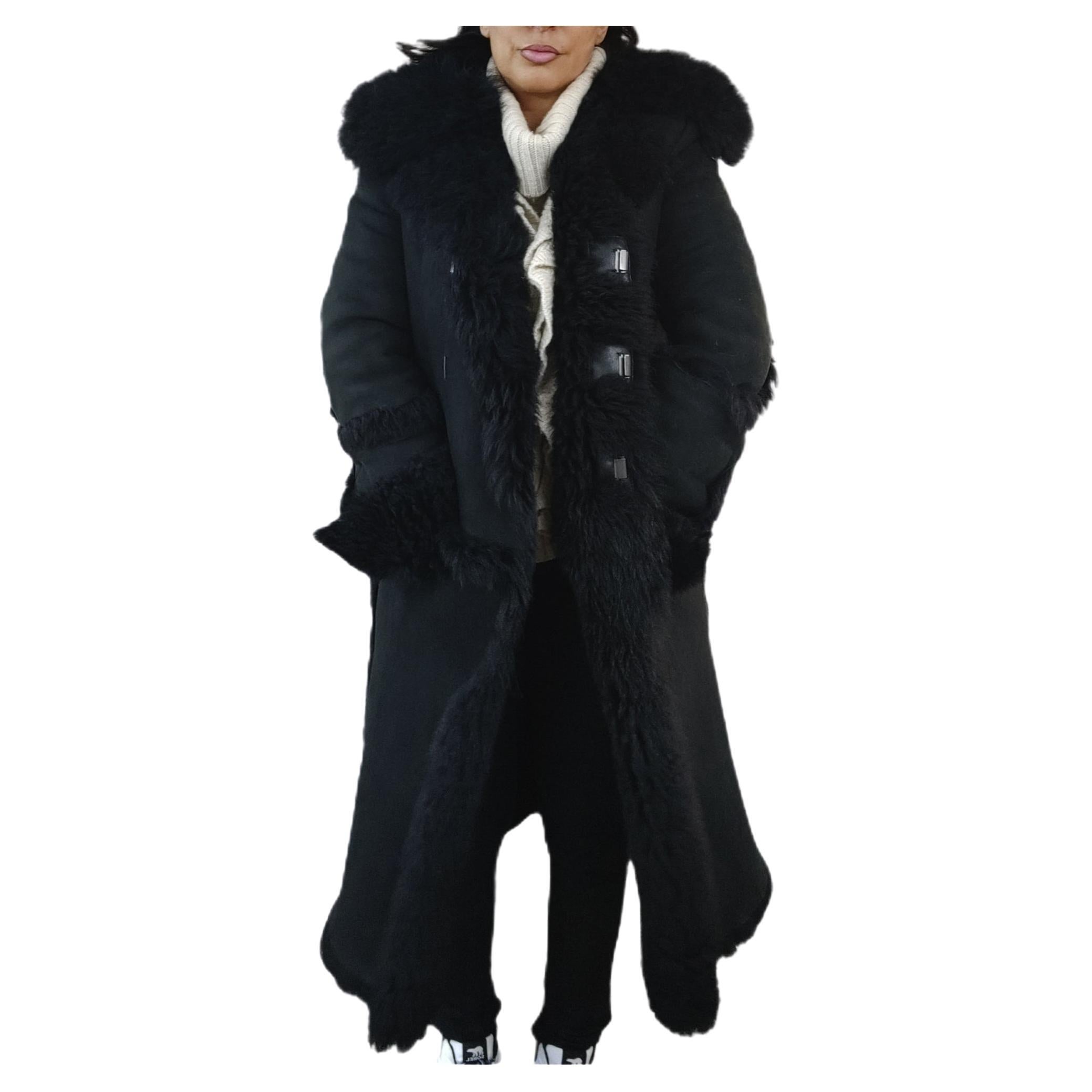 Gucci Shearling Lambs Fur Trench Coat (Size 8-S/M) For Sale