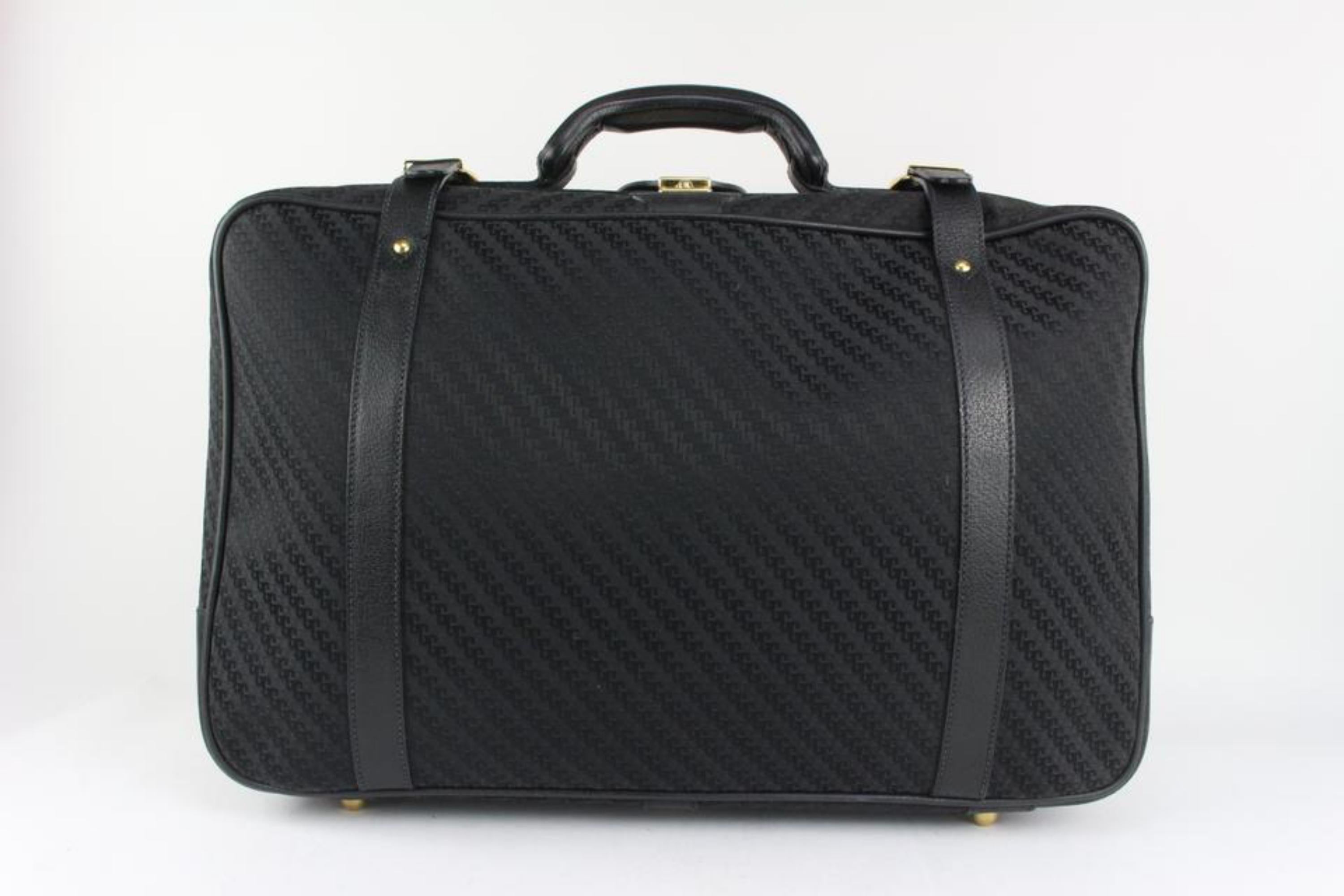Gucci Large Black Monogram GG Suitcase Luggage 1026g47 In Good Condition In Dix hills, NY