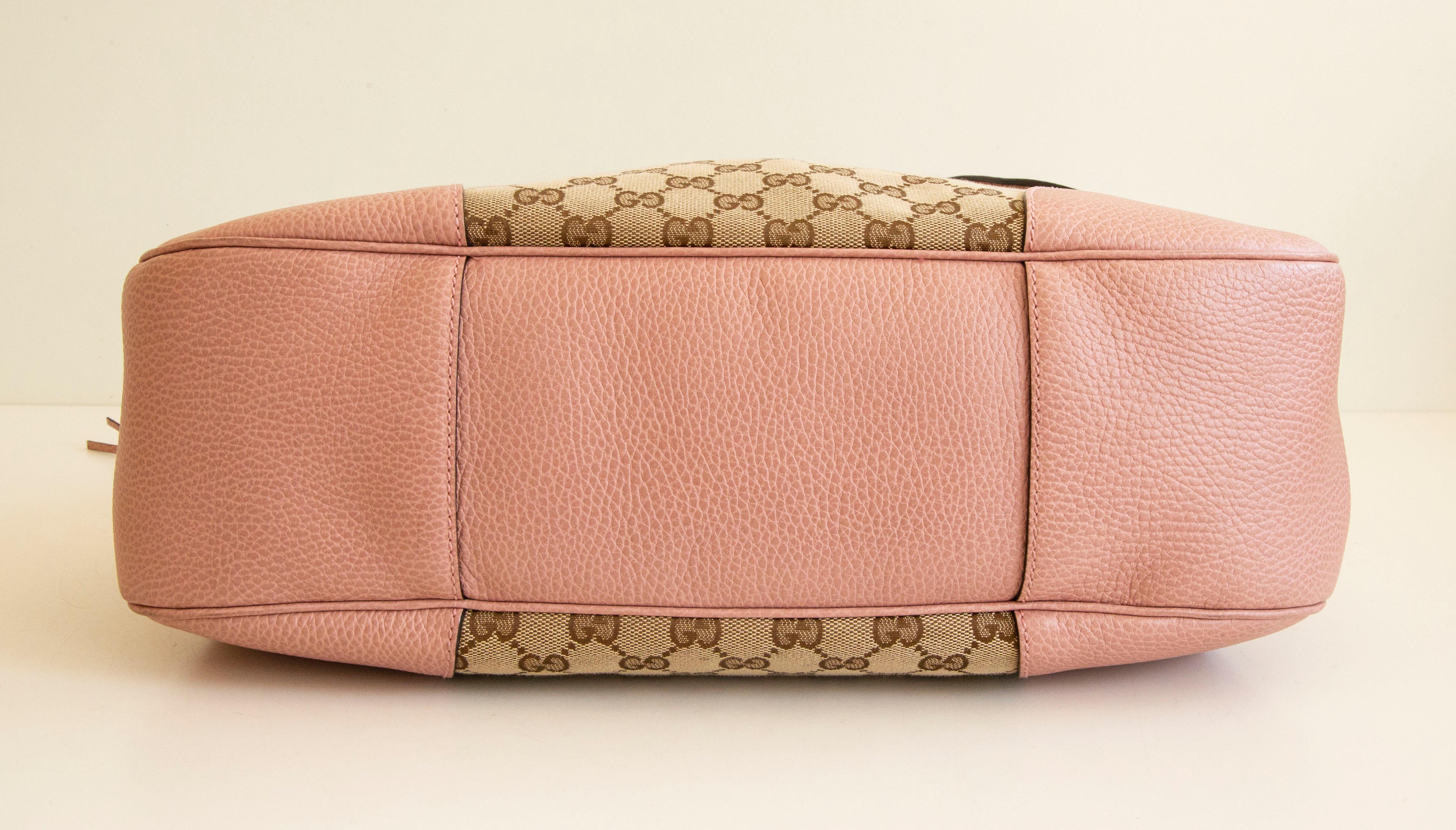 Gucci - Grand sac hobo Bree en toile GG avec bordure en cuir rose en vente 1