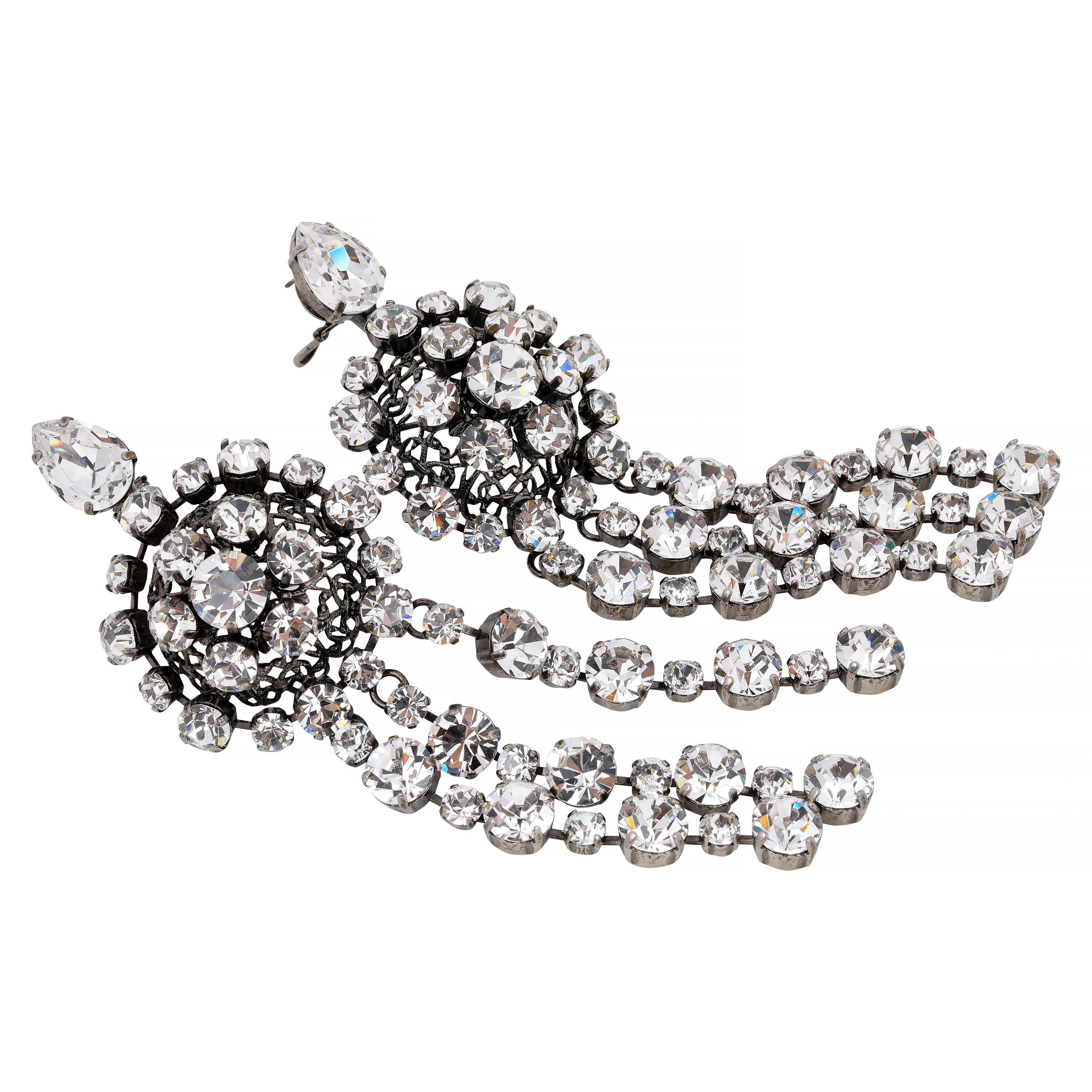Gucci Large Crystal Chandelier Rhodium Earrings In Good Condition For Sale In Palm Beach, FL