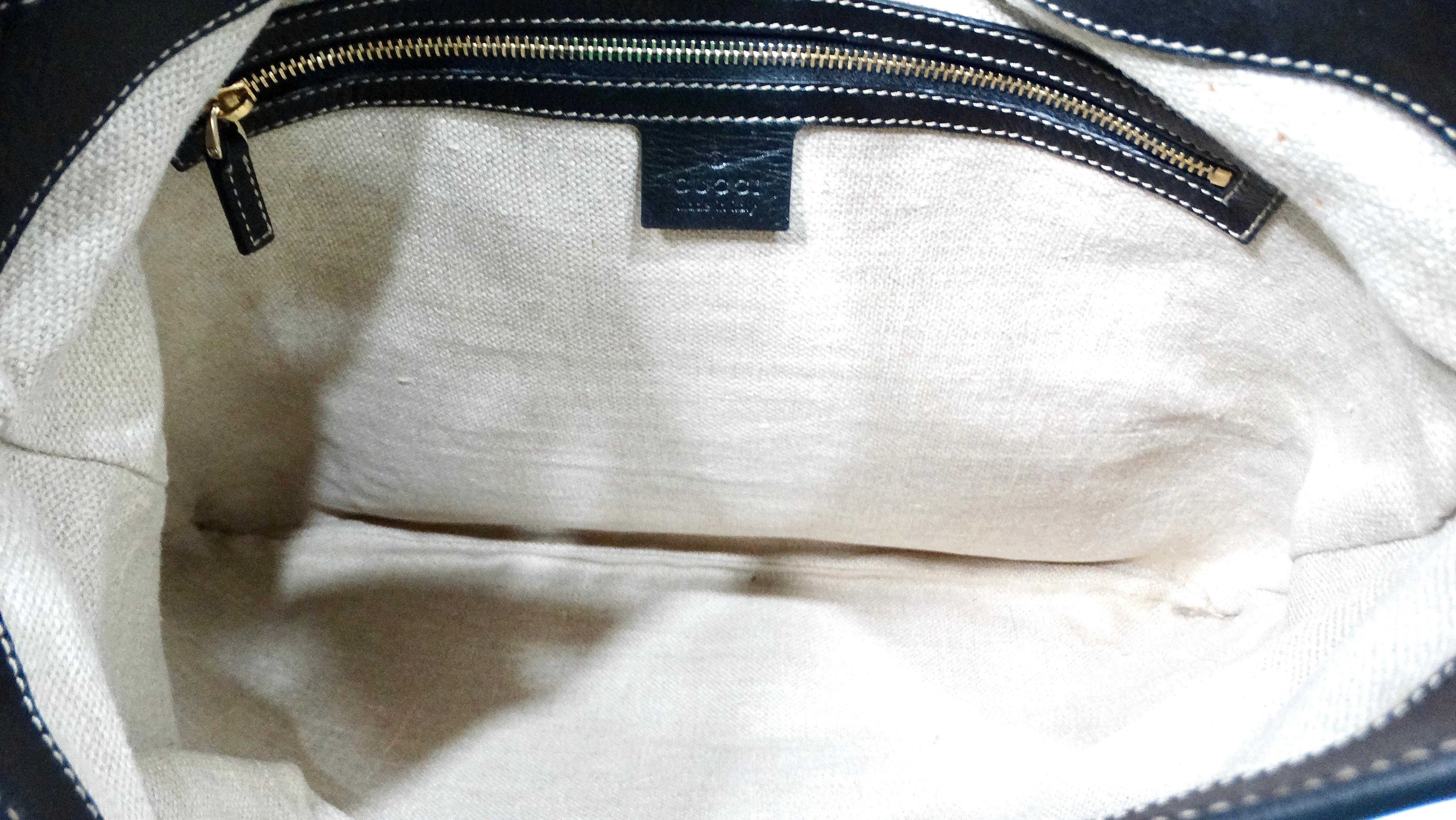 Gucci Large Flora Print Canvas & Black Leather Jackie Hobo Bag For Sale 7