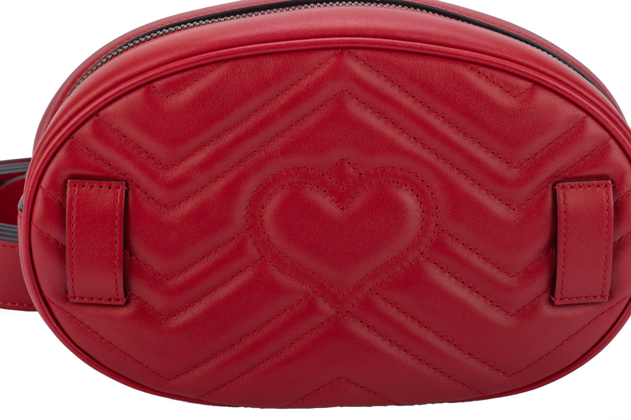 Gucci Large Red Leather Fanny Pack Logo For Sale 2