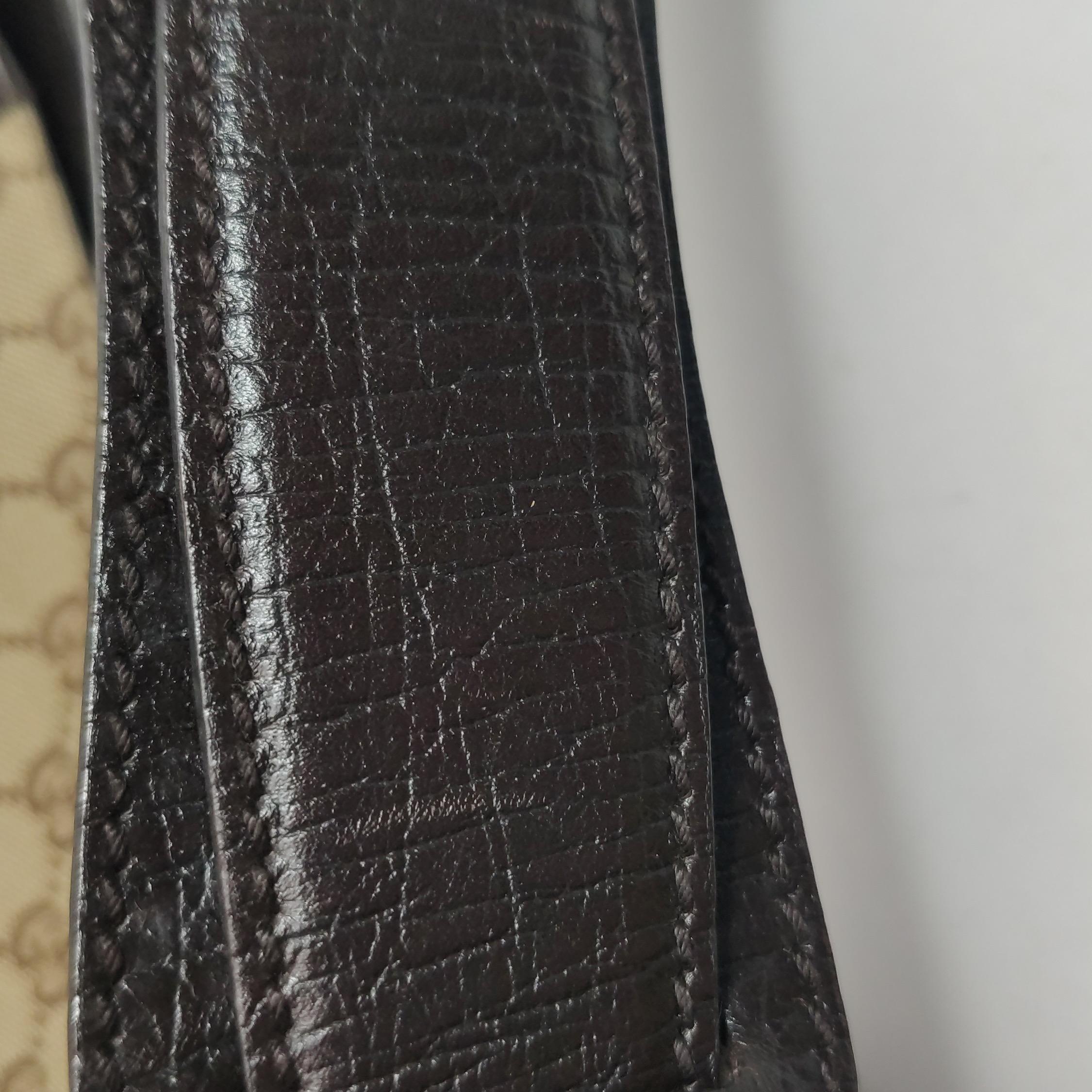 Bolso de hombro grande vintage marrón con monograma y herradura lateral de cuero de Gucci en venta 5