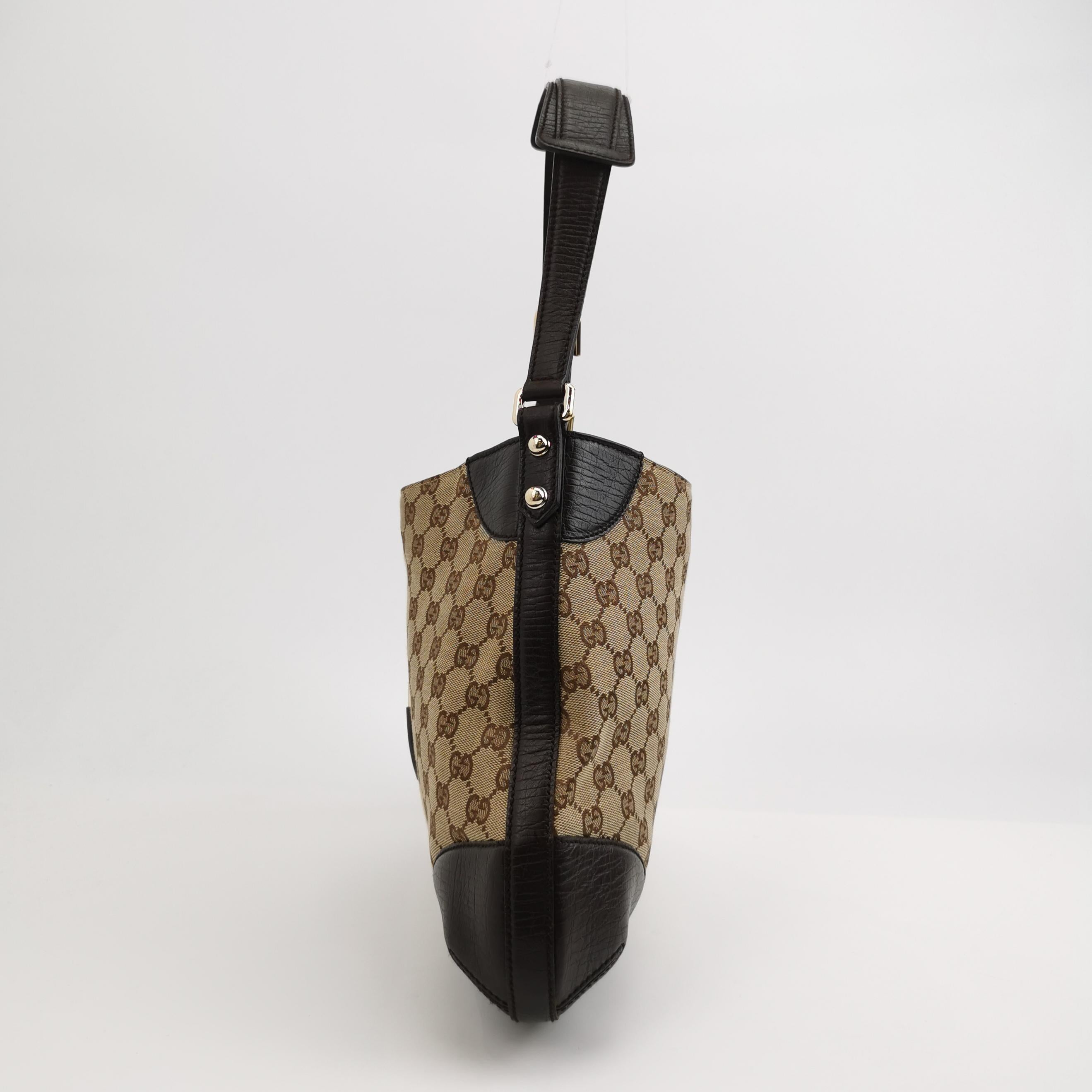 De las mujeres Bolso de hombro grande vintage marrón con monograma y herradura lateral de cuero de Gucci en venta