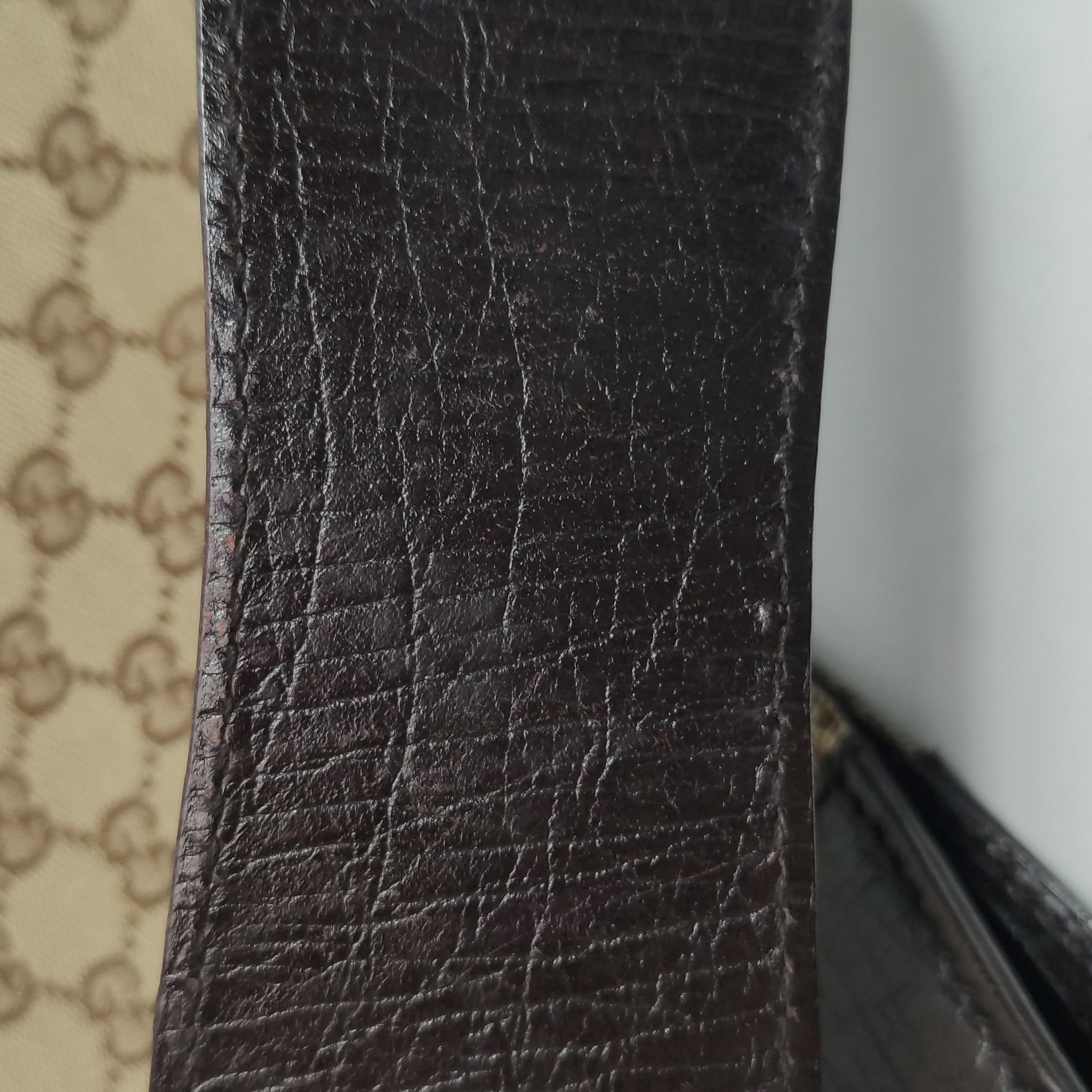 Bolso de hombro grande vintage marrón con monograma y herradura lateral de cuero de Gucci en venta 4