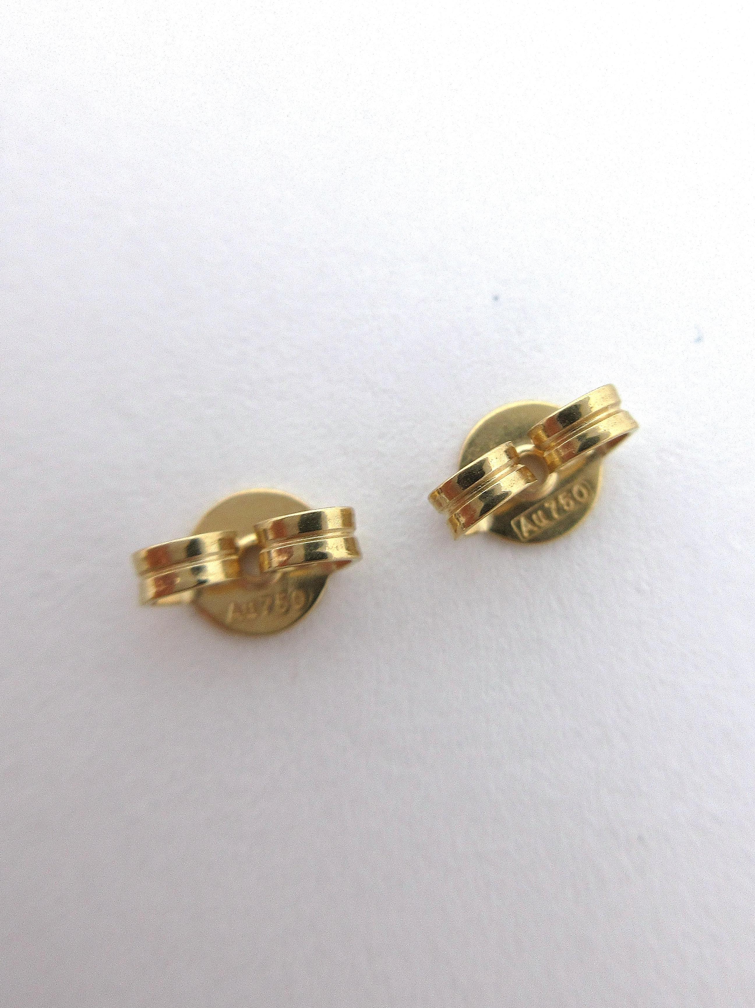 Women's or Men's Gucci Le Marche Des Merveilles 18 Karat Gold Stud Earrings