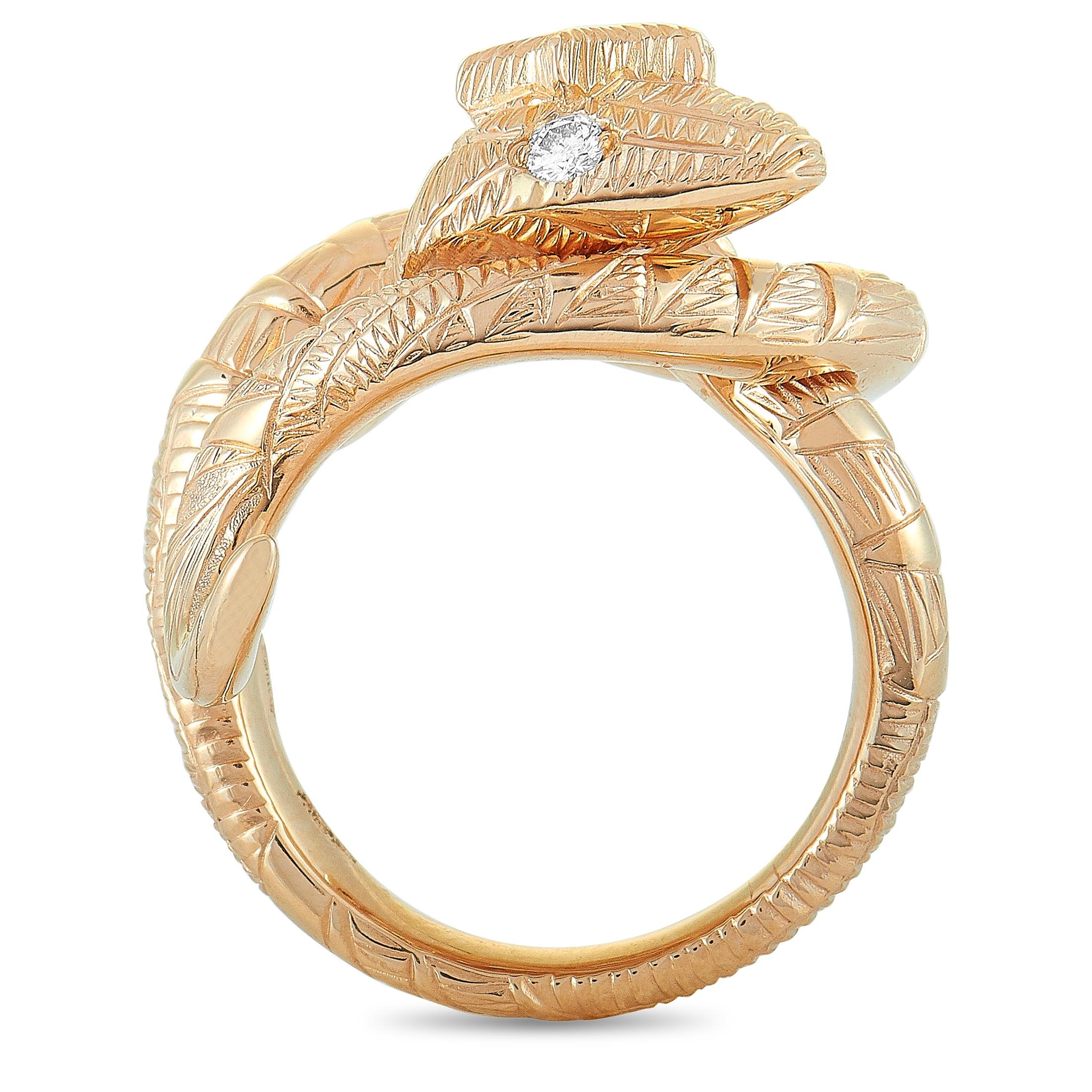 The “Le Marché Des Merveilles” ring by Gucci is made out of 18K rose gold and diamonds and weighs 17.4 grams. The ring boasts band thickness of 4 mm and top height of 10 mm, while top dimensions measure 20 by 17 mm.

This item is offered in brand