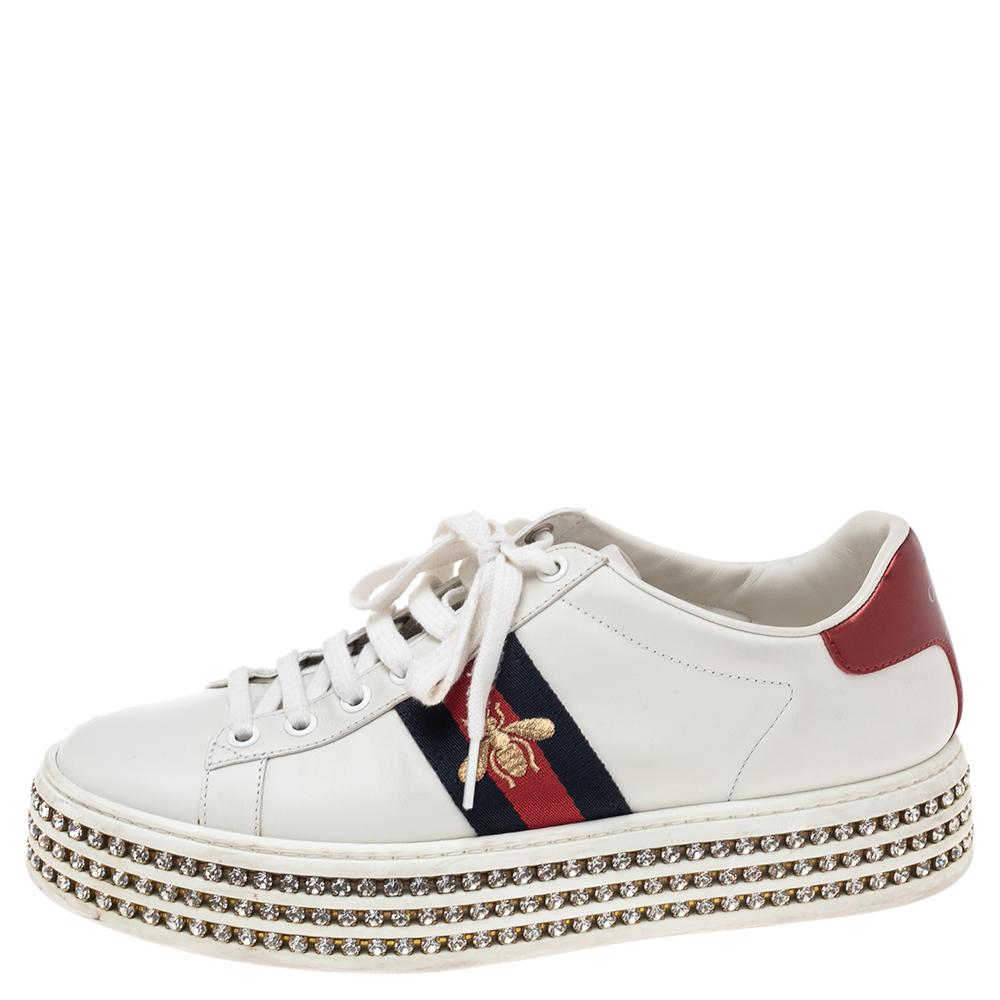 Gucci Leather And Bee Ace Crystal Embellished Platform Sneakers Size 40 In Good Condition In Dubai, Al Qouz 2