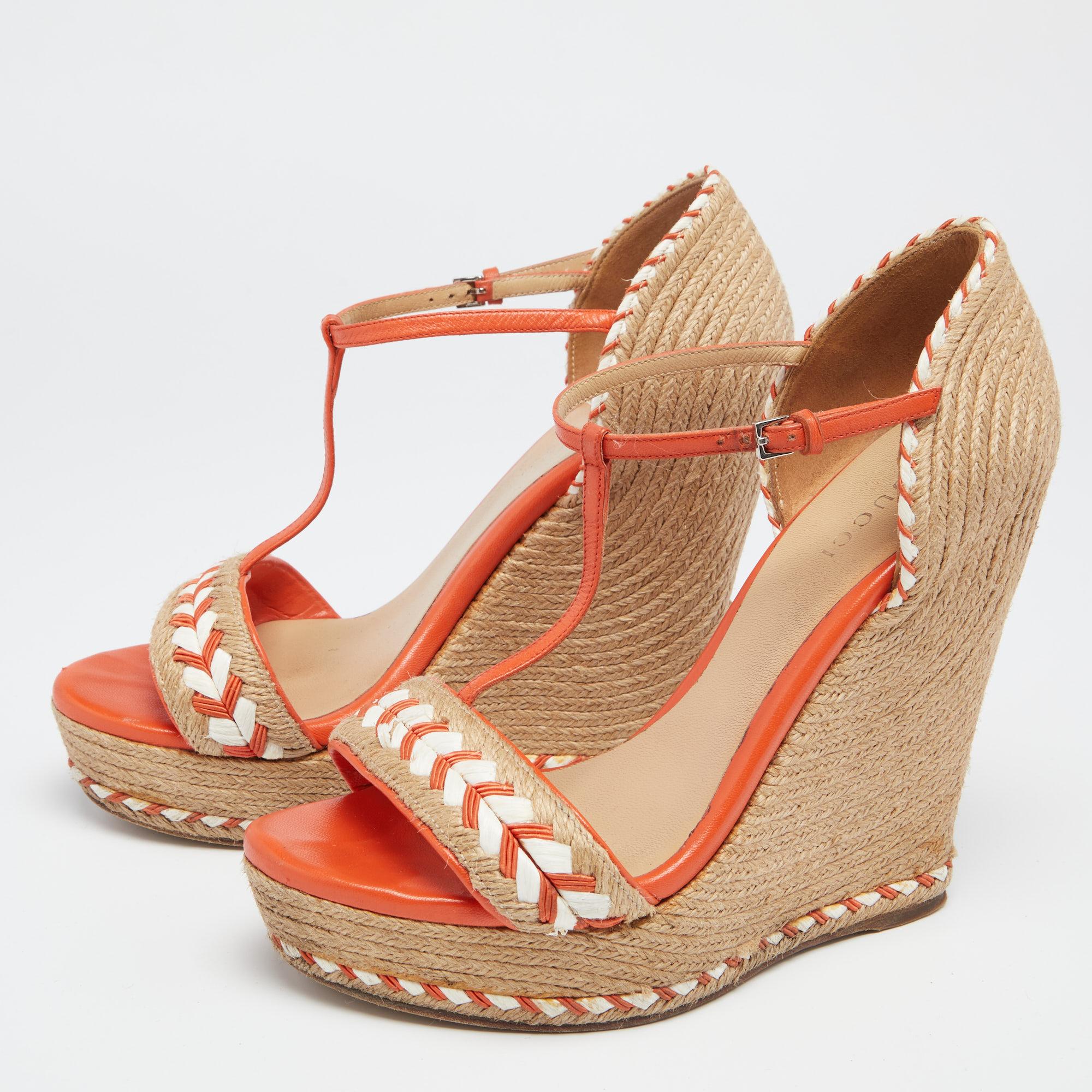 A good pair of wedges will take you a long way. Get this amazing pair from the house of Gucci for instant polish. They are smartly constructed in a fashionable silhouette featuring a contemporary hue. With labeled insoles and robust outsoles, this