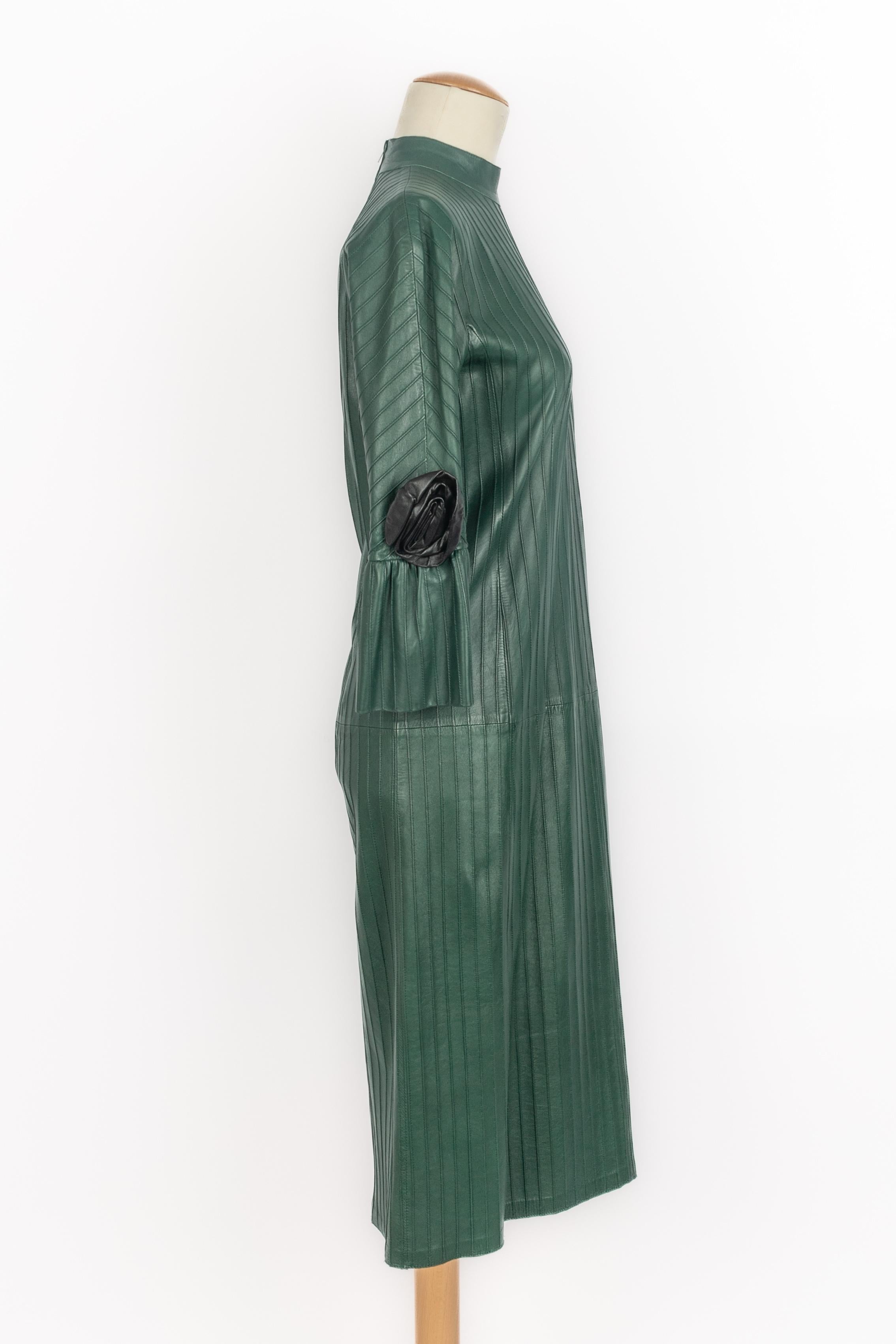 Gucci Lederkleid im Zustand „Hervorragend“ im Angebot in SAINT-OUEN-SUR-SEINE, FR
