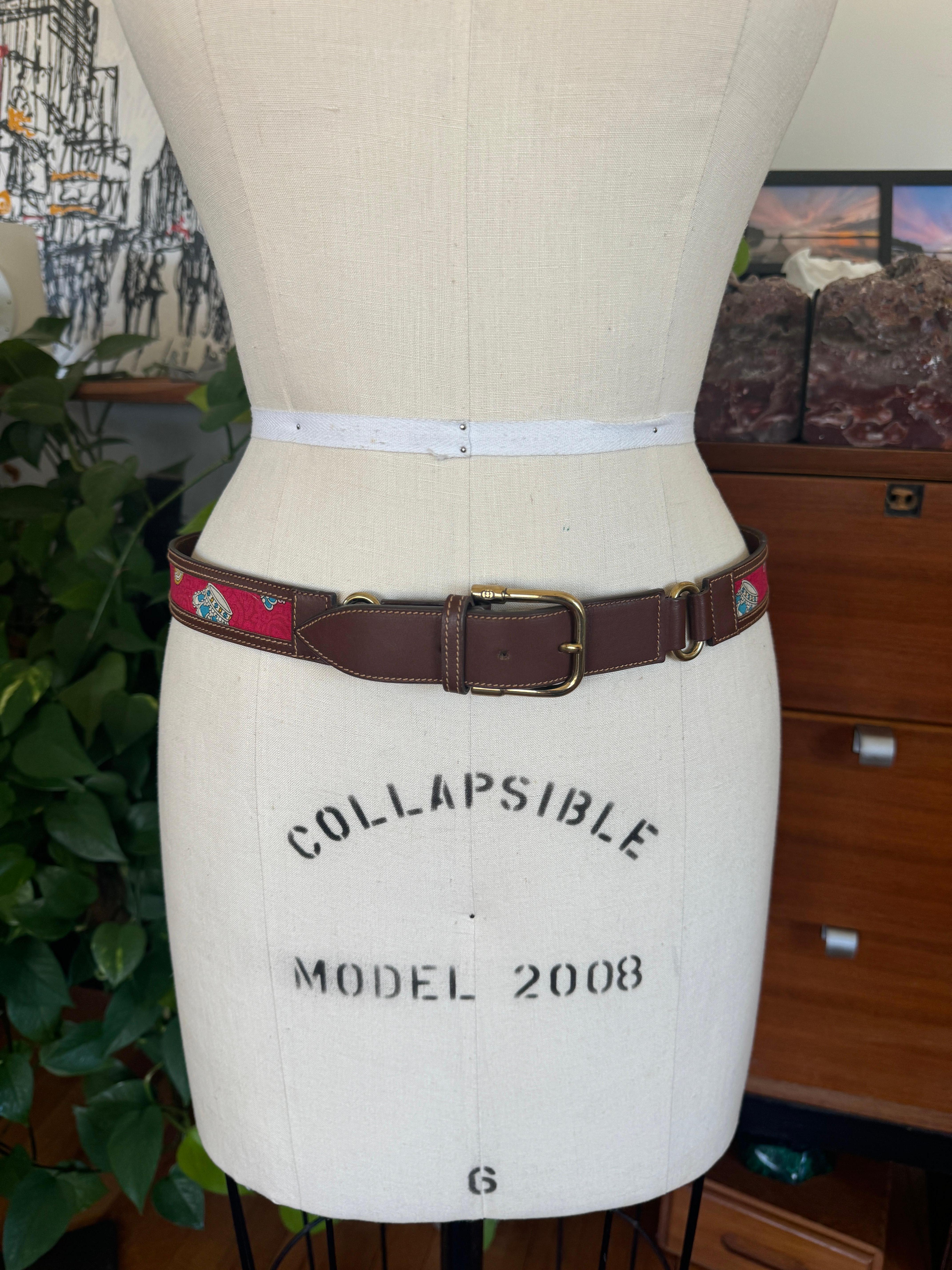 Gucci Cintura King Crown in pelle Nuova, mai indossata anni '90 In condizioni Nuovo in vendita a Wallkill, NY