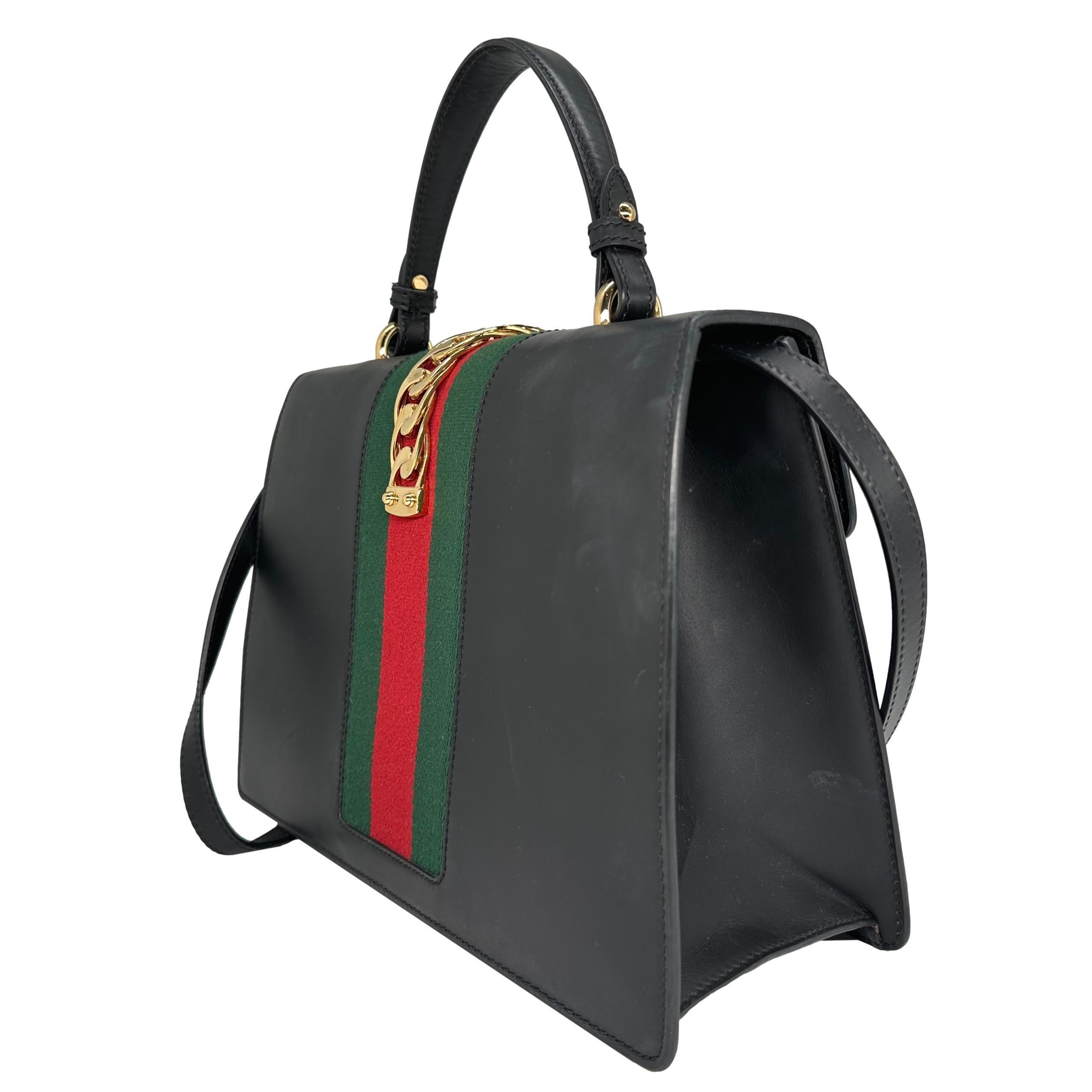 Women's or Men's Gucci Leather Medium Sylvie Web Chain Belt Lock Top Handle Crossbody Bag, 2018.  For Sale