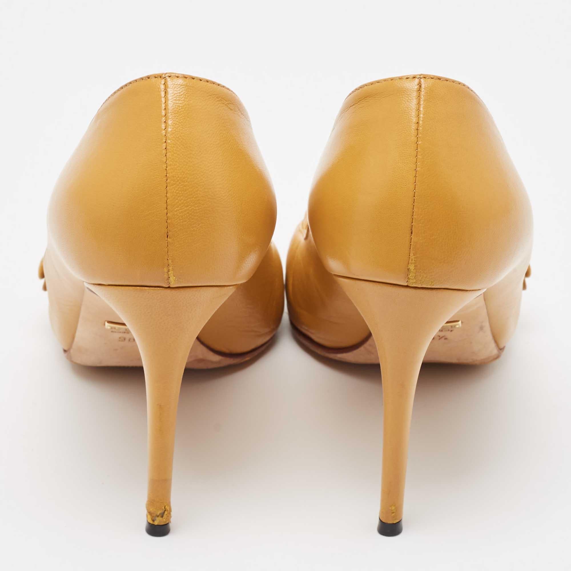  Gucci escarpins à bout pointu en cuir jaune moutarde taille 38,5 Pour femmes 