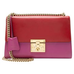 Gucci Leder-Umhängetasche „Padlock“ in mittlerer Größe