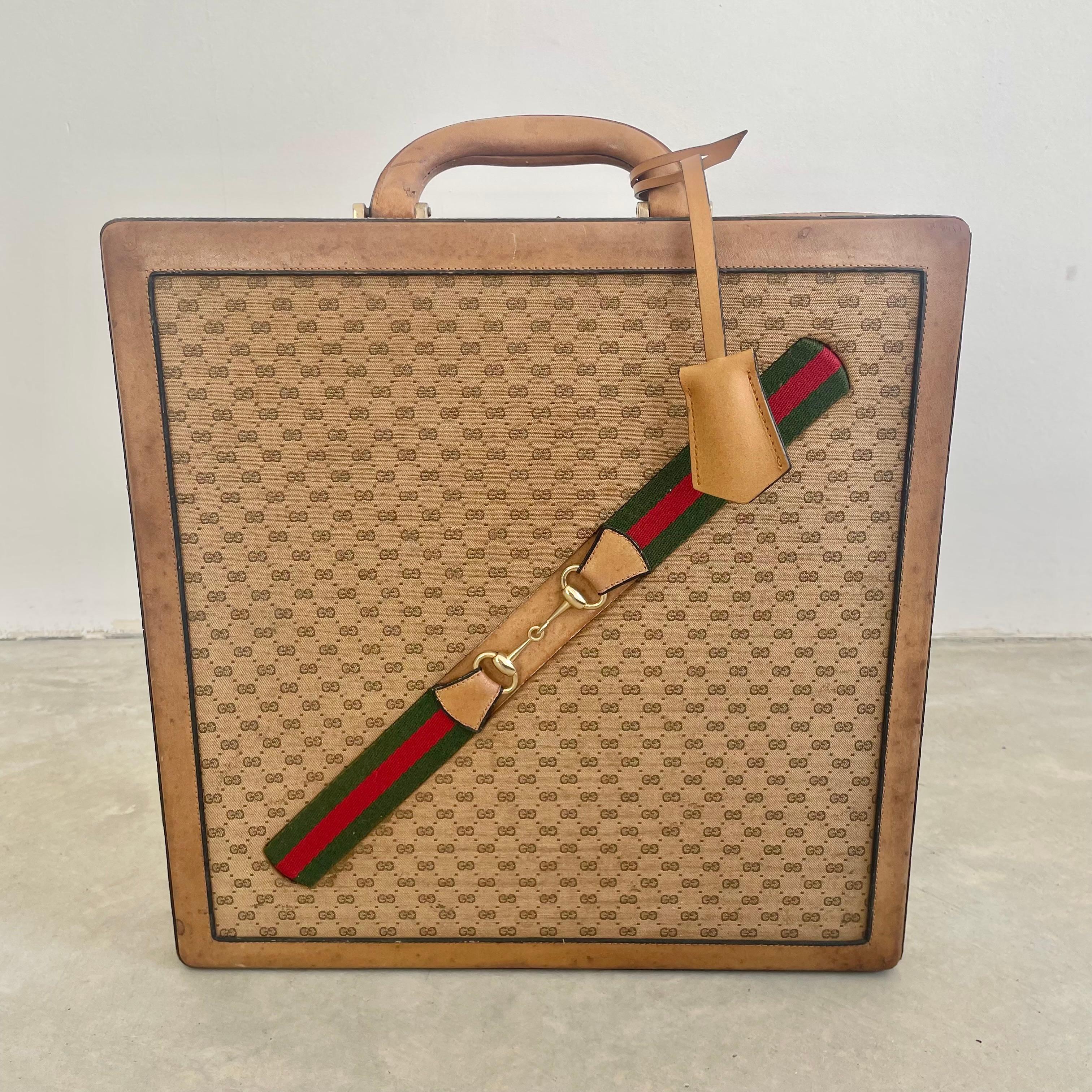 Gucci Leather Travel Multi-Game Set, 1980s Italy For Sale 9