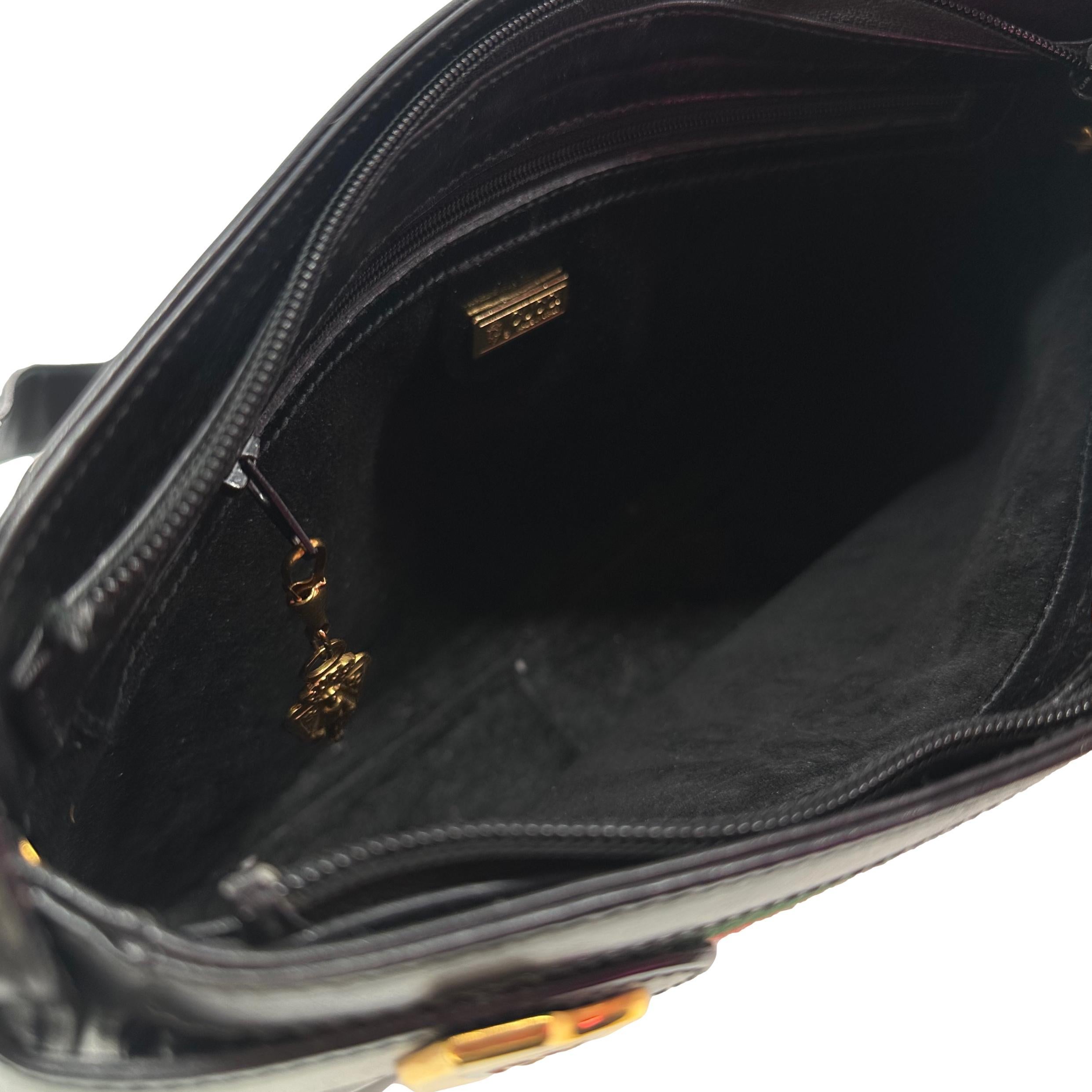 Bolso de hombro cruzado de piel de la línea Sherry Web Vintage de Gucci, 1980. en venta 3