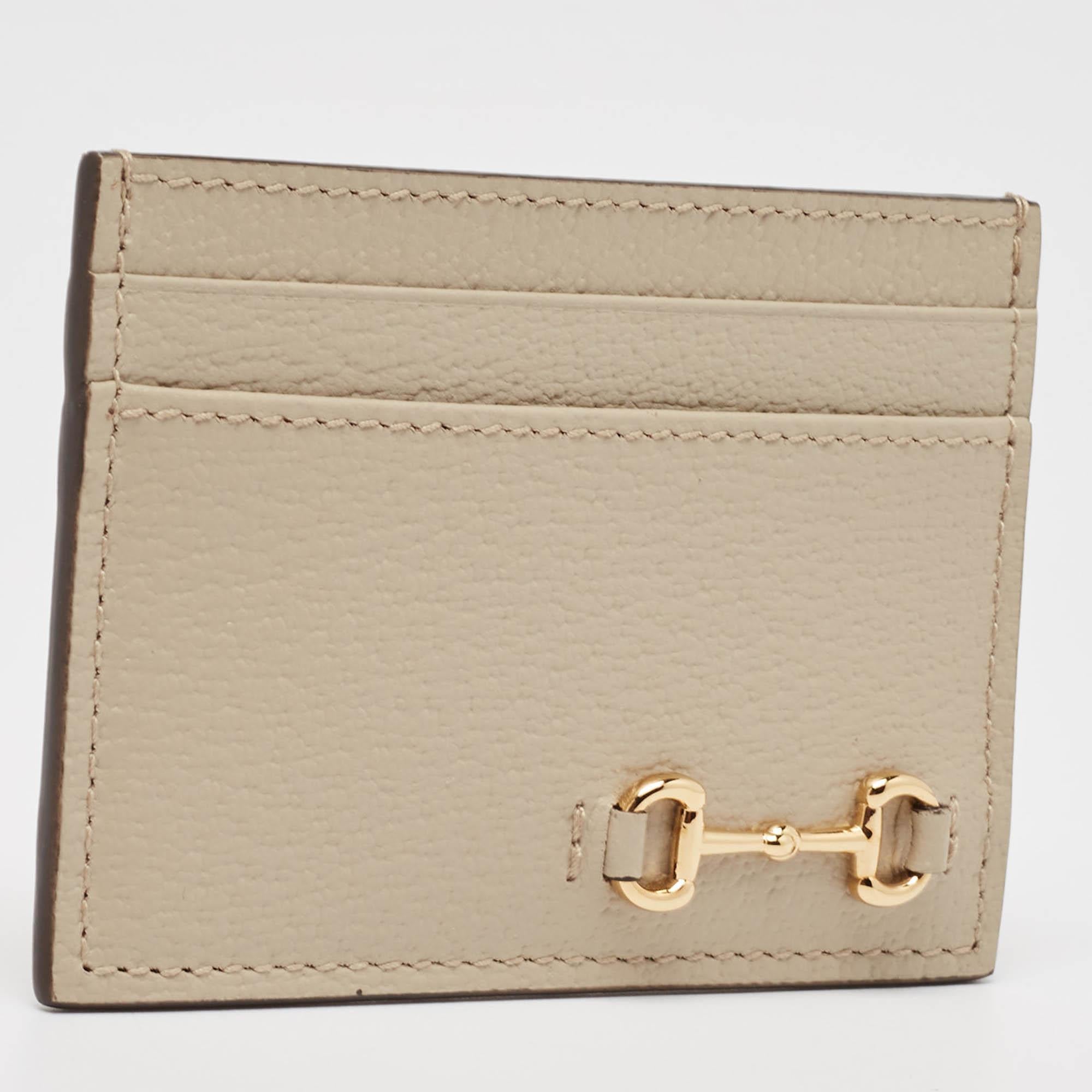 Gucci Light Beige Leather Horsebit Card Case In New Condition In Dubai, Al Qouz 2