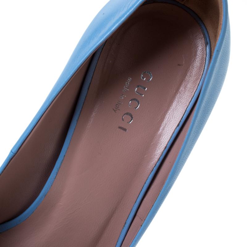 Gucci Light Blue Leather Coline Studded Pointed Pumps Size 37 In Good Condition In Dubai, Al Qouz 2