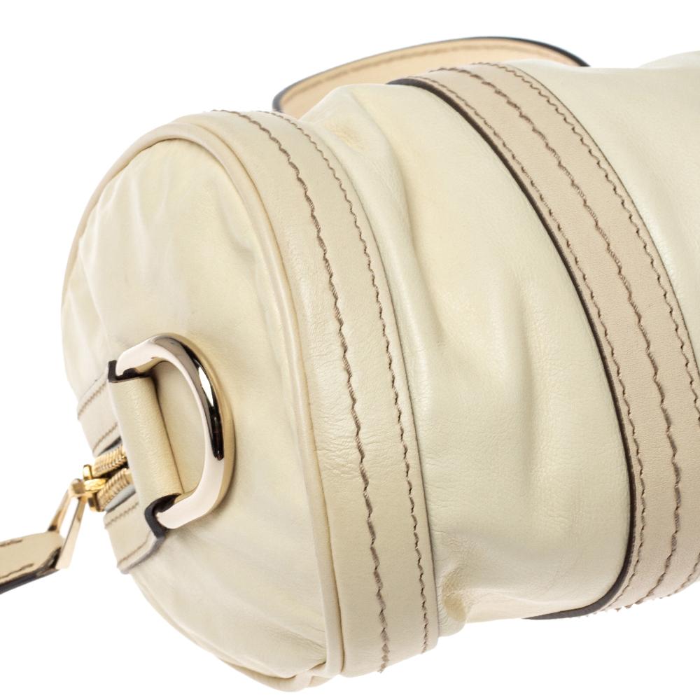Gucci, kleine Duchessa Boston Tasche aus hell cremefarbenem Leder 6