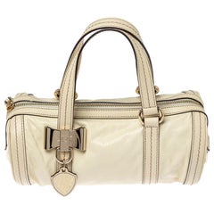 Gucci, kleine Duchessa Boston Tasche aus hell cremefarbenem Leder