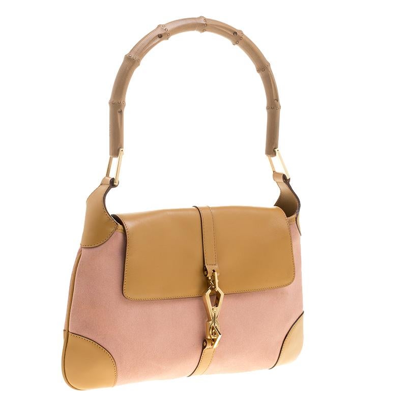 Gucci Light Pink/Tan Suede and Leather Jackie Bamboo Shoulder Bag In Good Condition In Dubai, Al Qouz 2