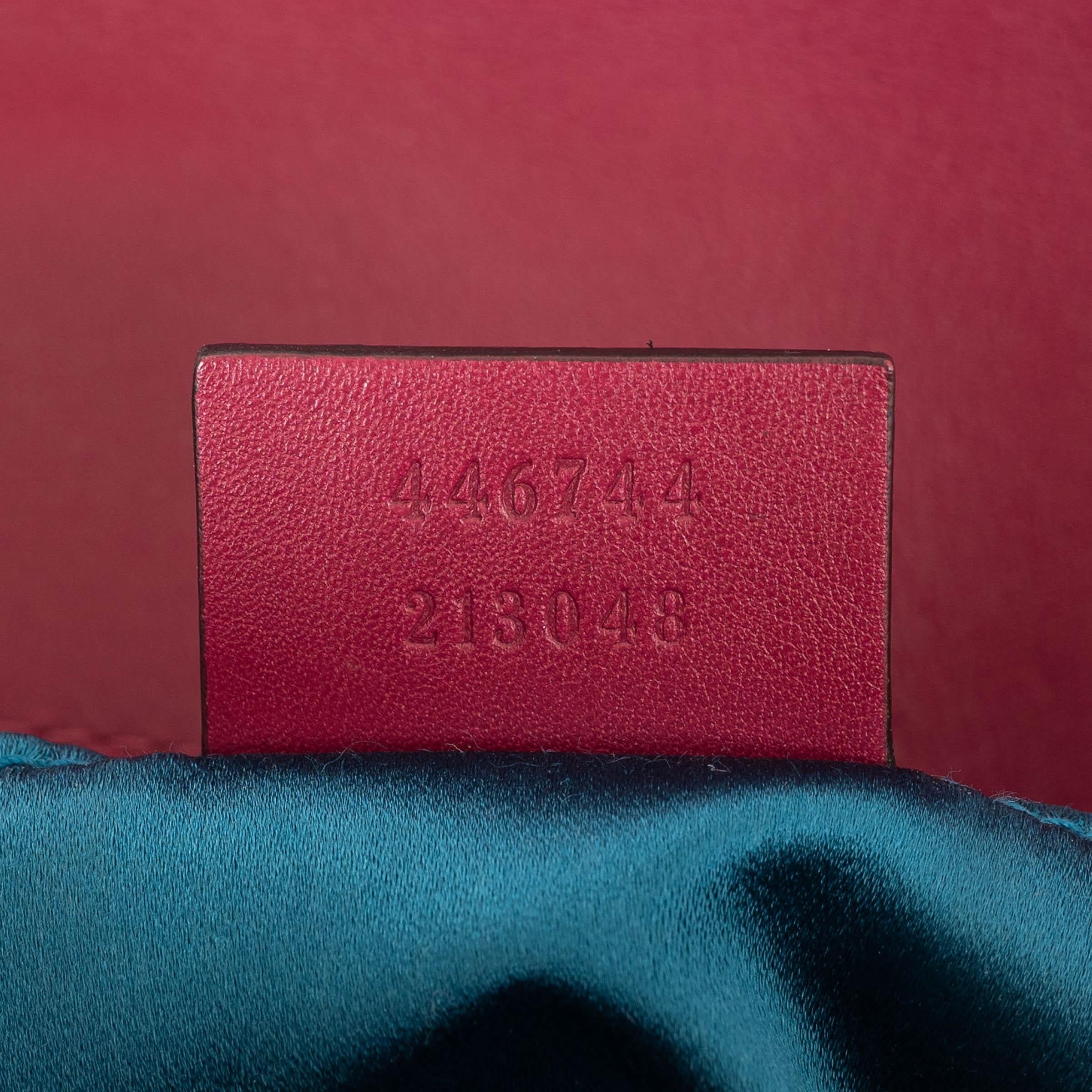 GUCCI Rosa frambuesa claro GG MARMONT SMALL VELVET Bolso de hombro en venta 4