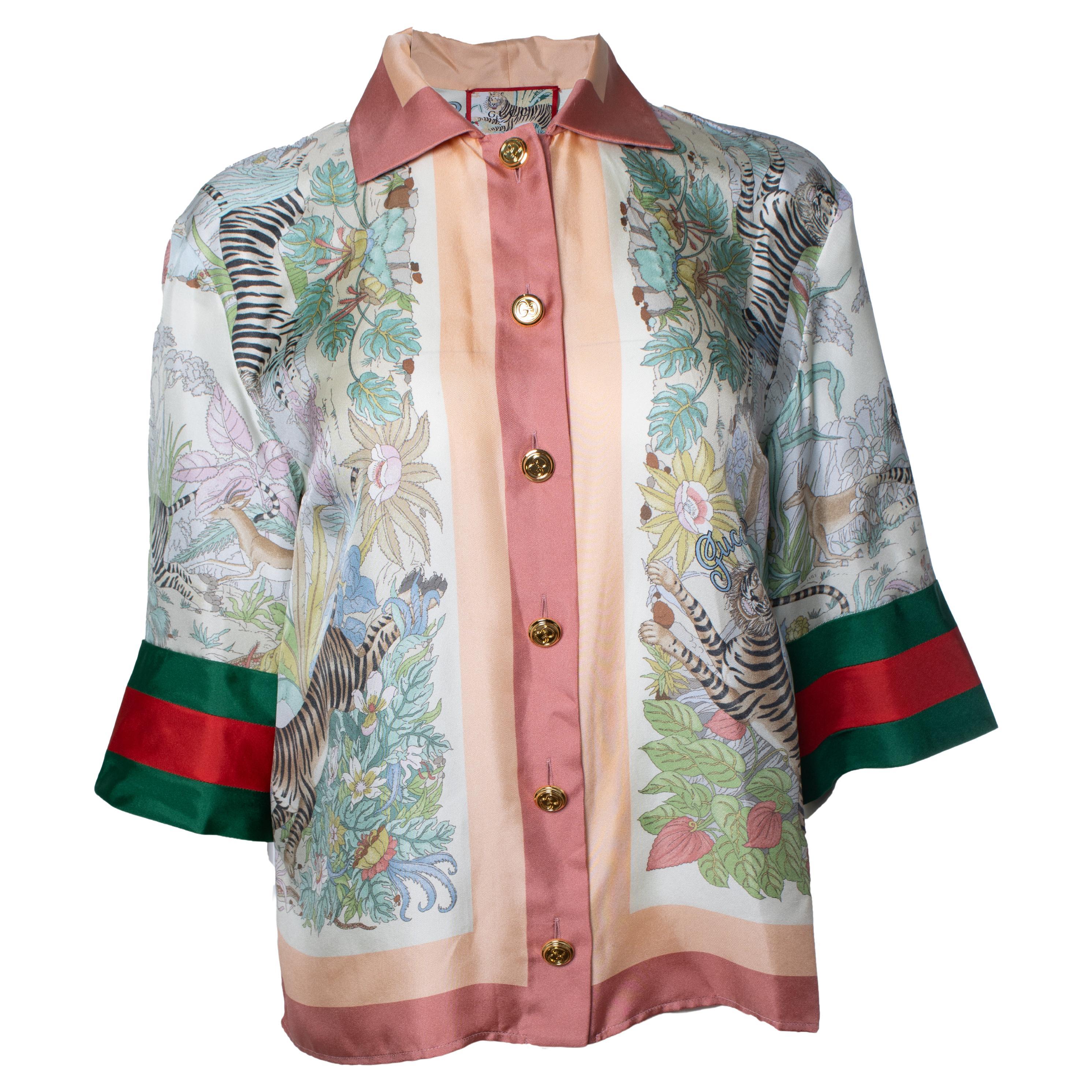 Gucci, top estampado de tigre de edición limitada en venta