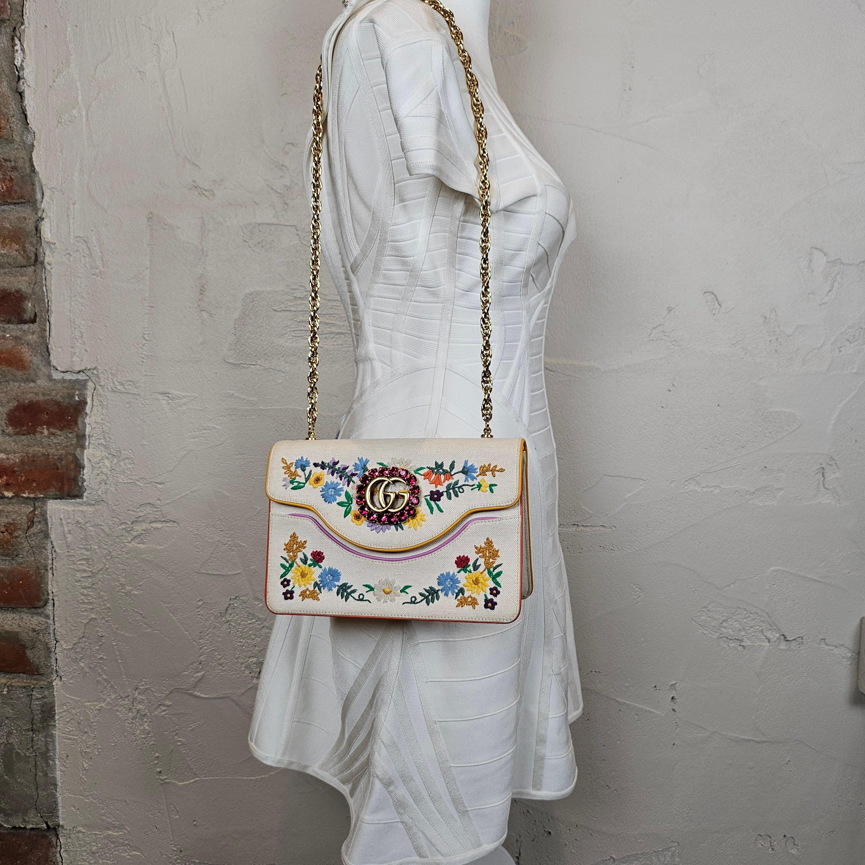 Gucci Linea Ricami Floral Cat Embroidered Shoulder Bag 4