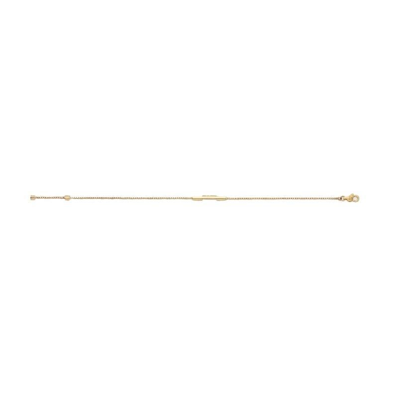 18k yellow gold
Bar pendant with 'Gucci' engraving
Adjustable clasp closure
YBA662106001
