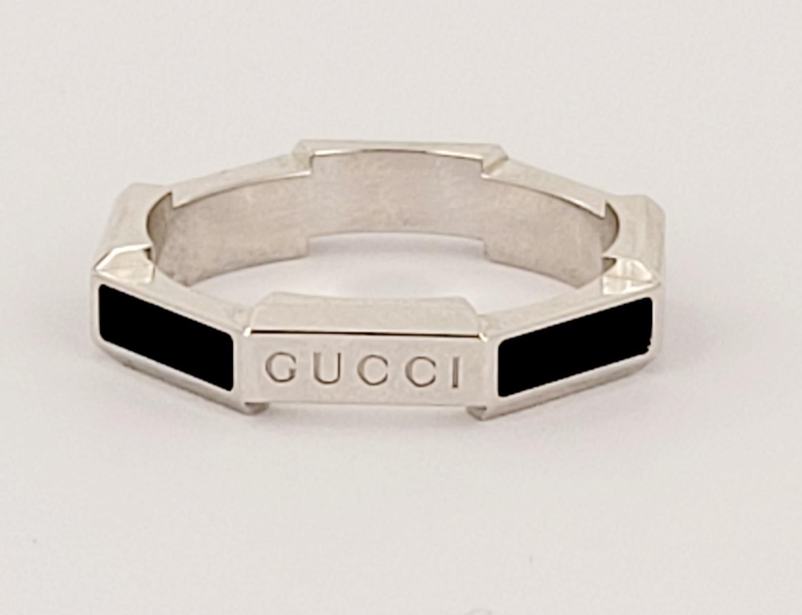 Gucci Link to Love Ring with Diamond
Material 18K White Gold & Black Enamel 
Ring Size  5.25
Ring width 3.1mm
Ring Weight 4.1 gr
Diamond .02
Gender Unisex 
Condition New, never worn 
Retail Price $ 1.700