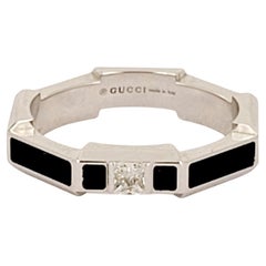 A Link To Love di Gucci Anello in oro bianco e smalto nero con diamante