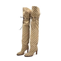 Stivali alti fino alla coscia Gucci Lisa GG Monogram, modello morbido, con logo, da infilare, taglia 39