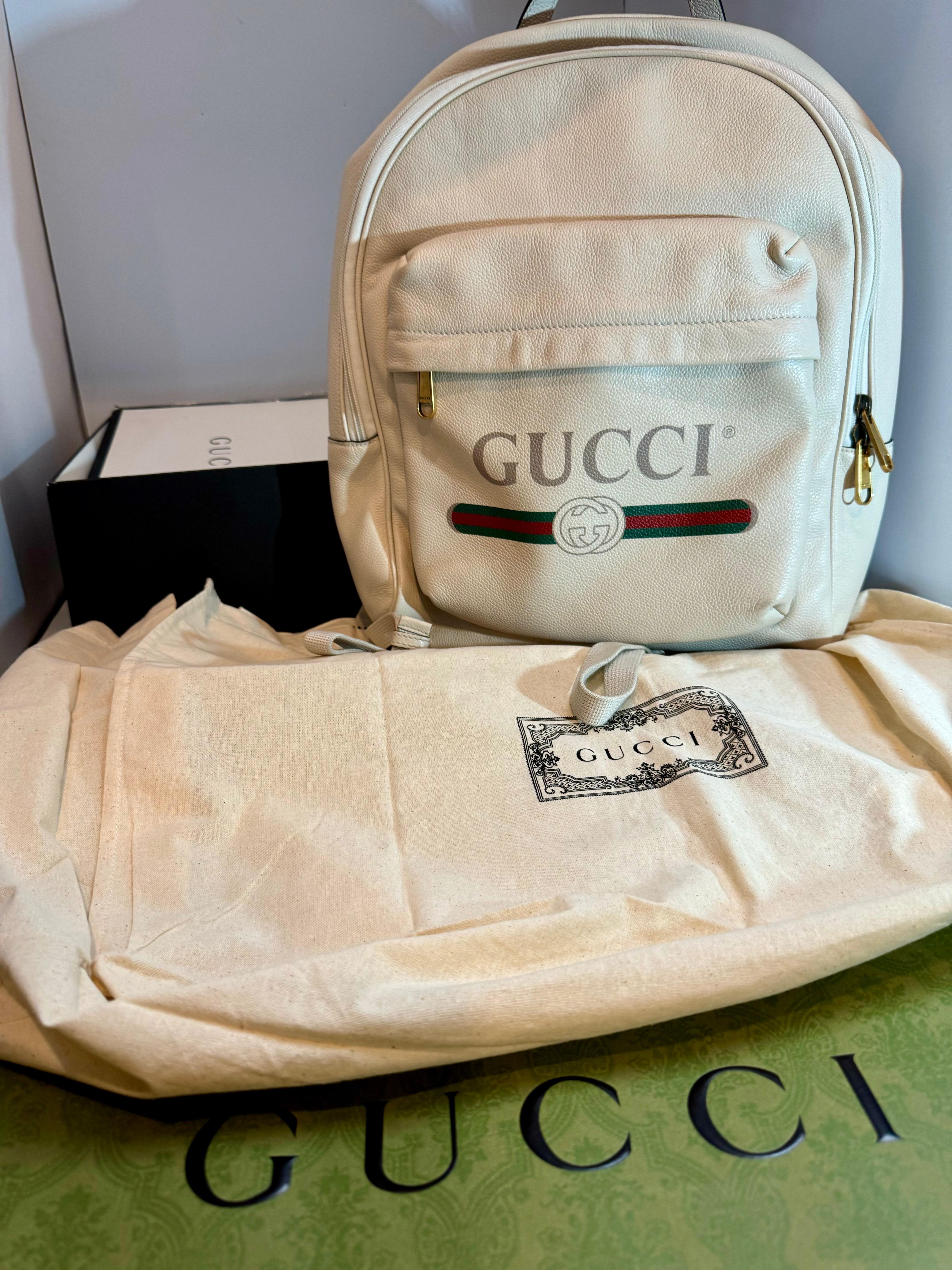 Gucci Logo Cripto imprimé cuir ivoire 100 % authentique avec sa boîte ! Sac à dos unisexe en vente 8