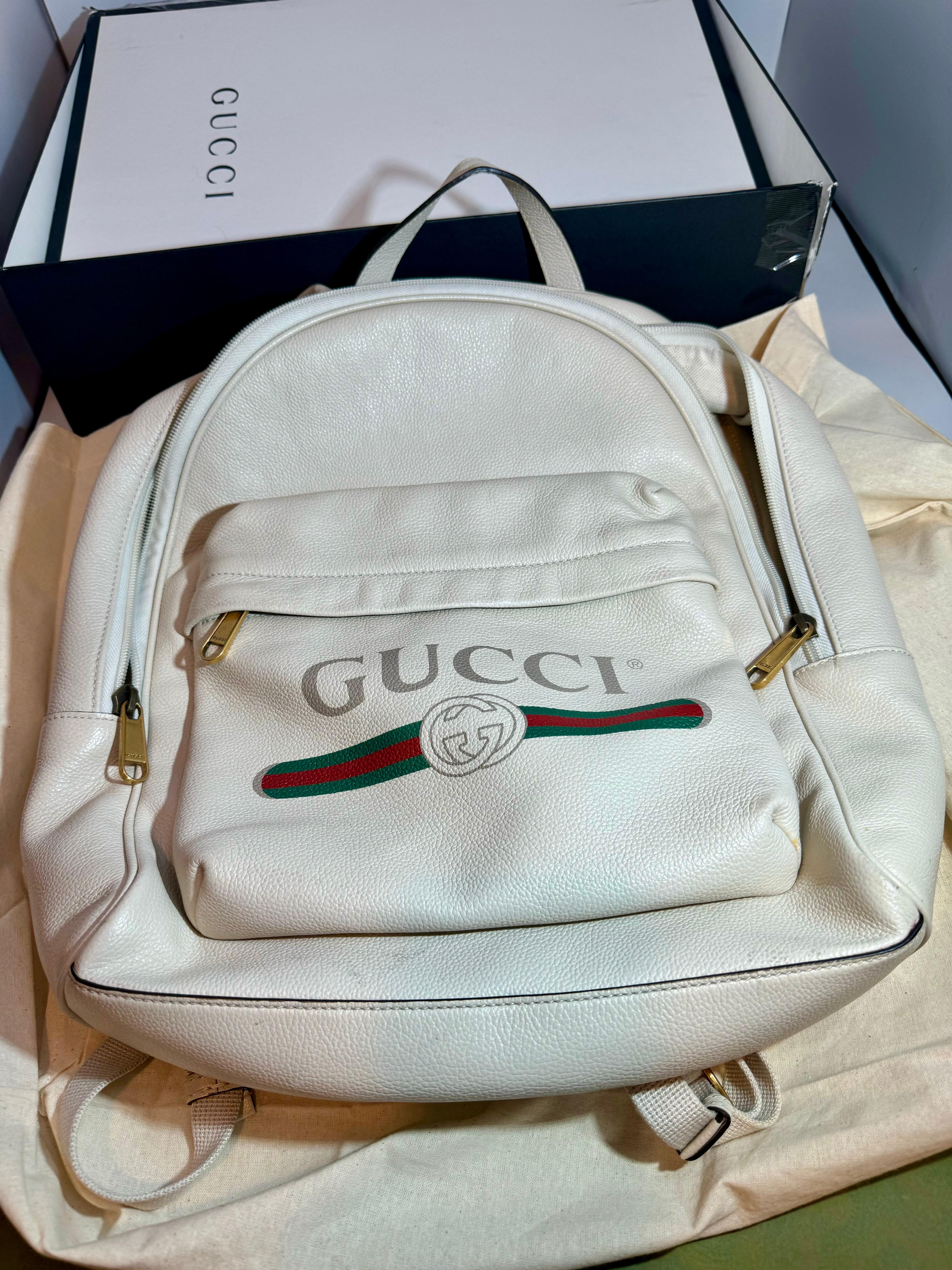 Gucci Logo Cripto imprimé cuir ivoire 100 % authentique avec sa boîte ! Sac à dos unisexe en vente 4
