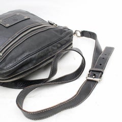 Gucci Logo Messenger 868356 Black Leather Shoulder Bag