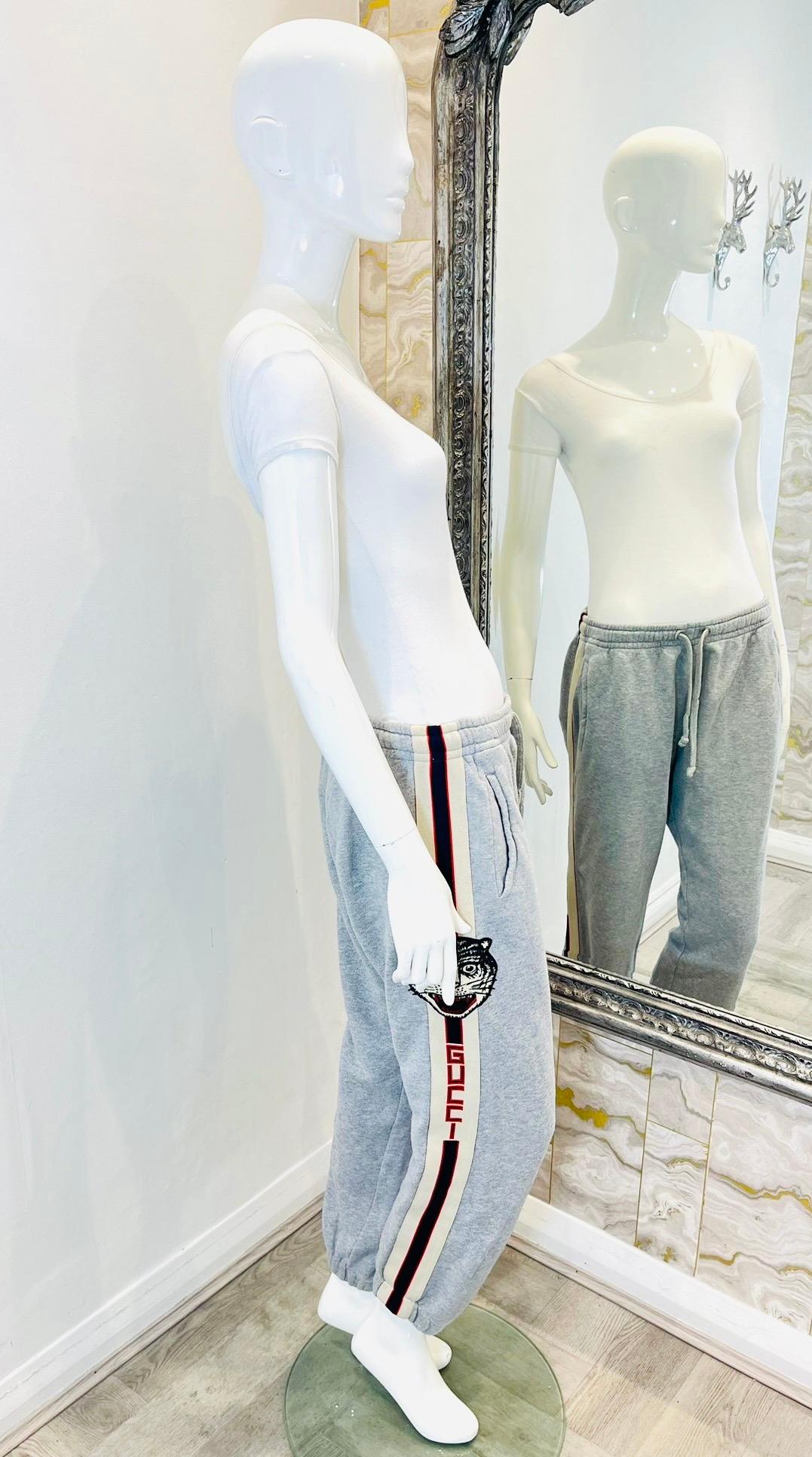 Pantalon de survêtement en coton orné d'un logo de Gucci Bon état - En vente à London, GB