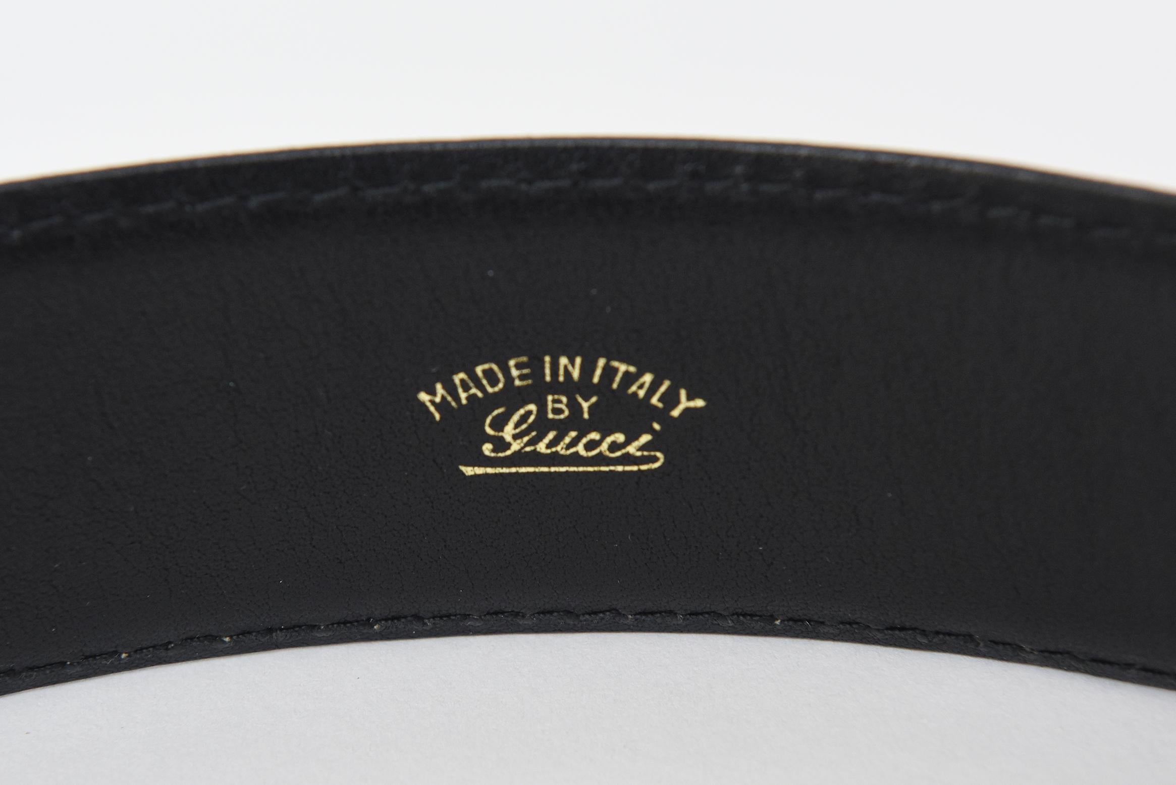Breiter schwarzer Vintage-Ledergürtel von Gucci mit Logo und vergoldetem GG'S im Angebot 2