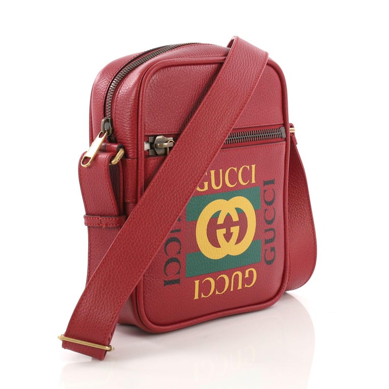 Gucci Logo Zip Messenger Bag Printed Leather Small at 1stDibs | for sale